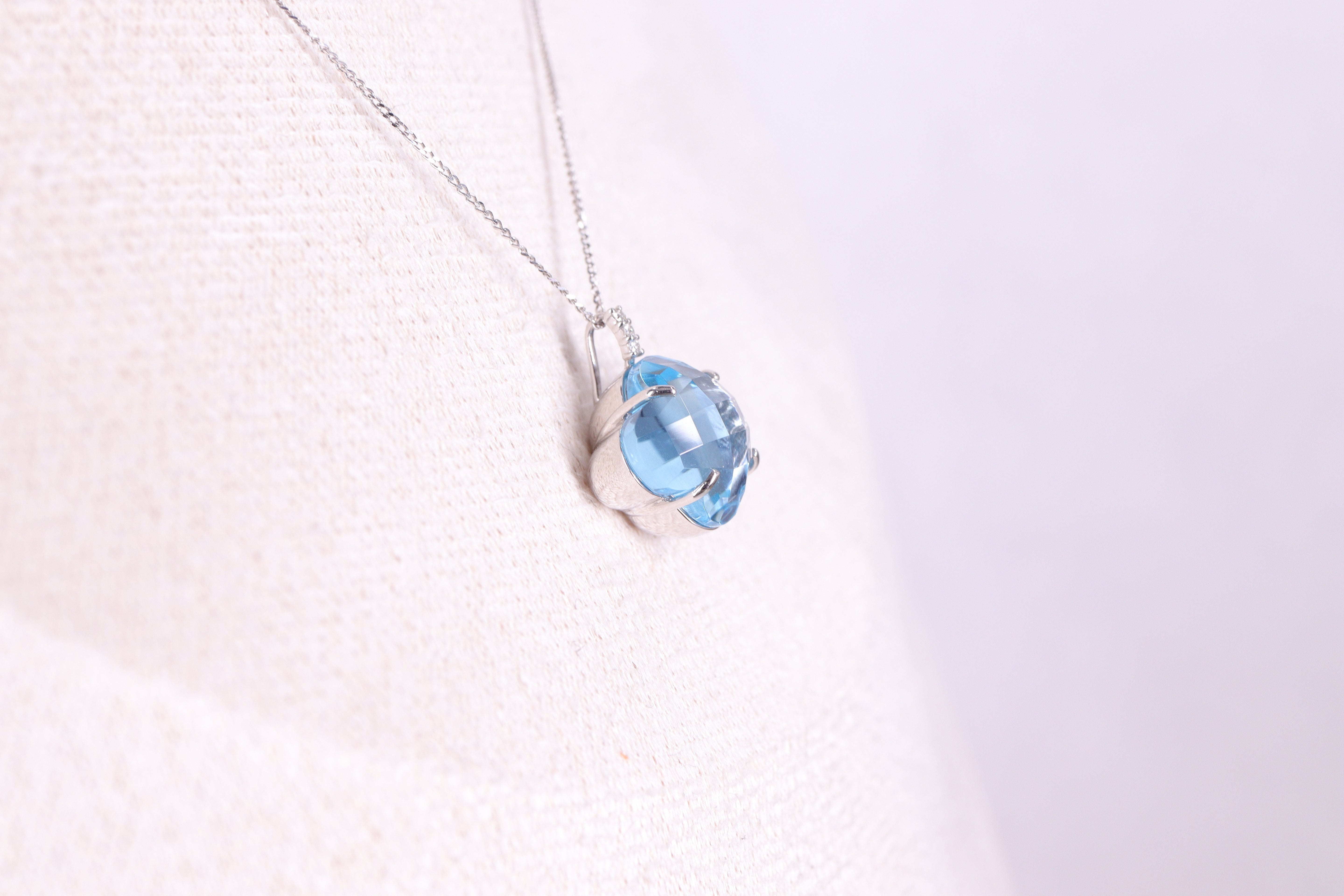 50%OFF ブルートパーズ Pt900 ペンダント