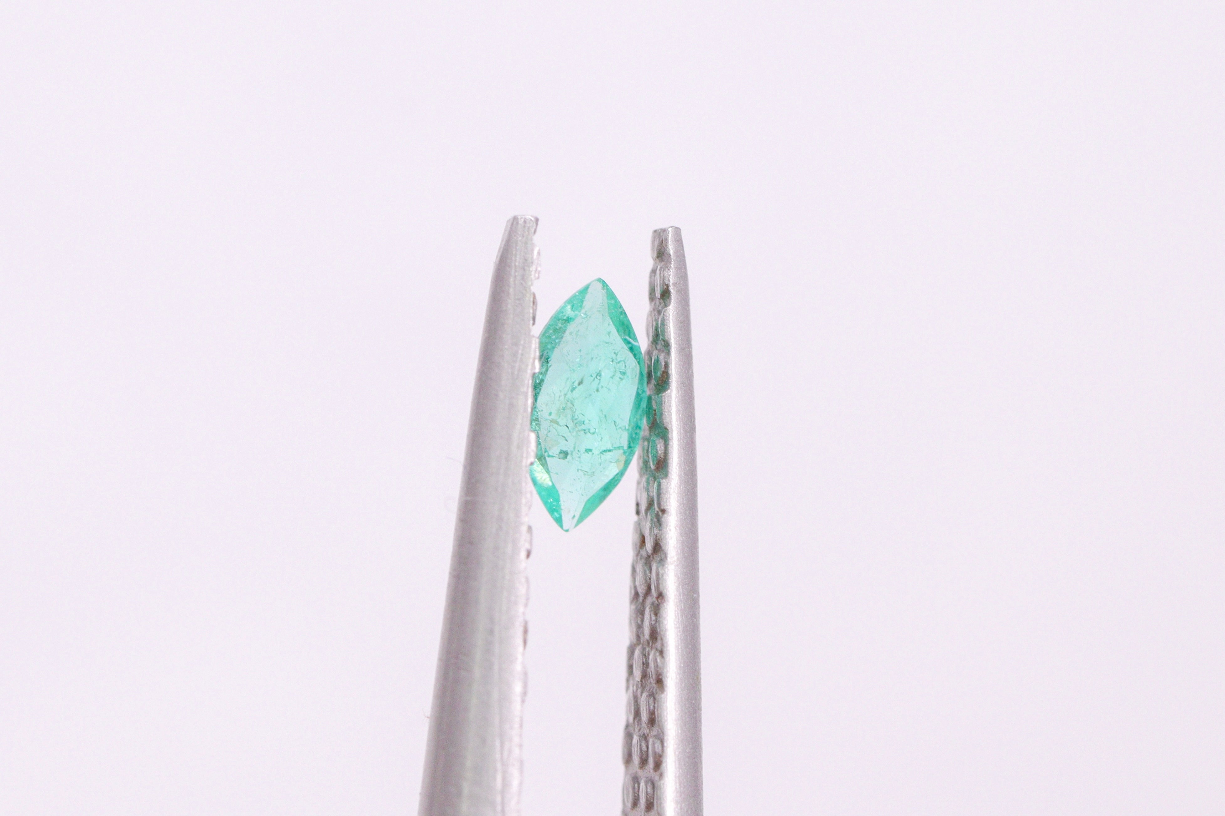 パライバトルマリン0.067ct 【AR400】