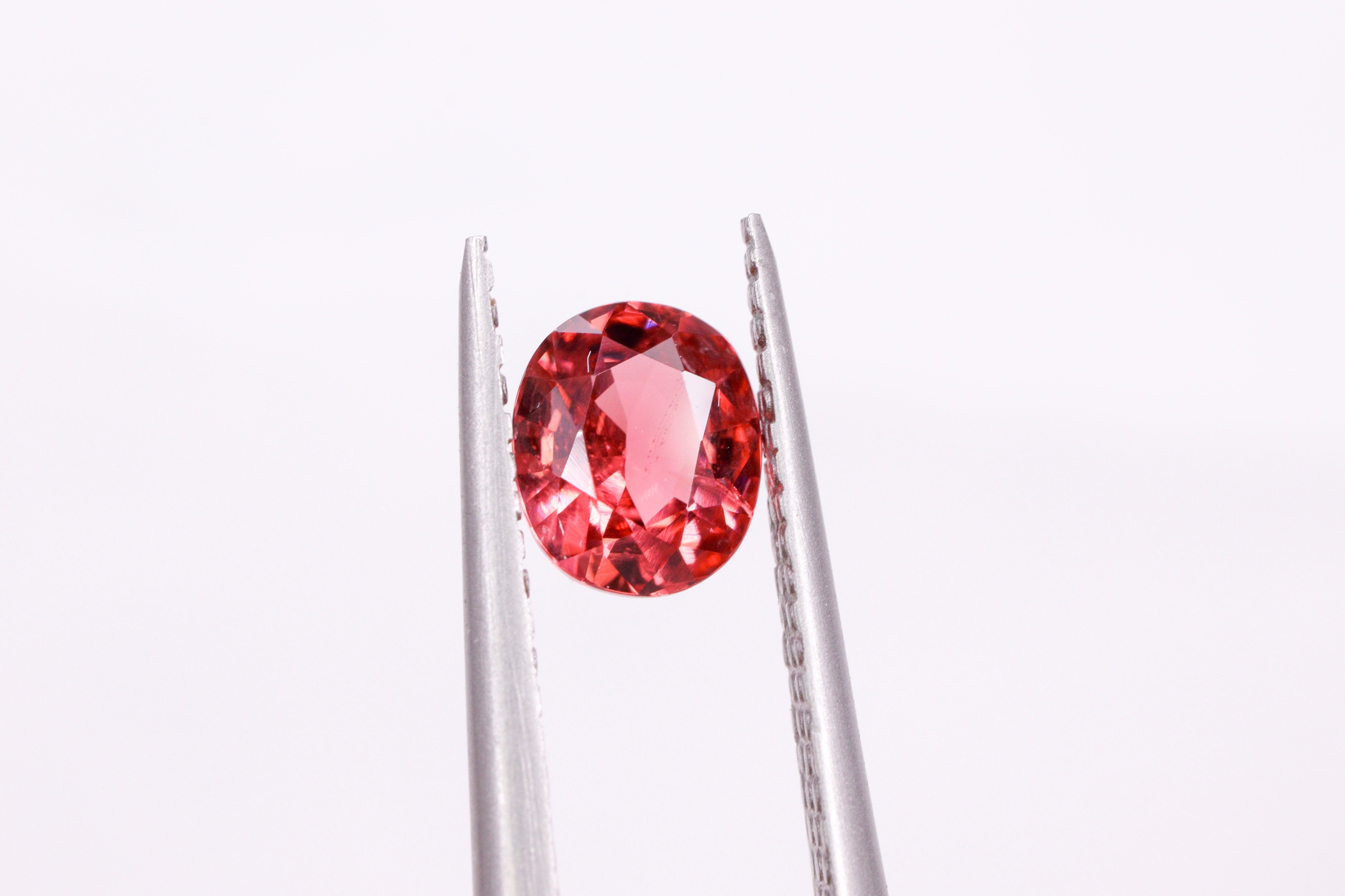 レッドスピネル0.62ct 【AR979】