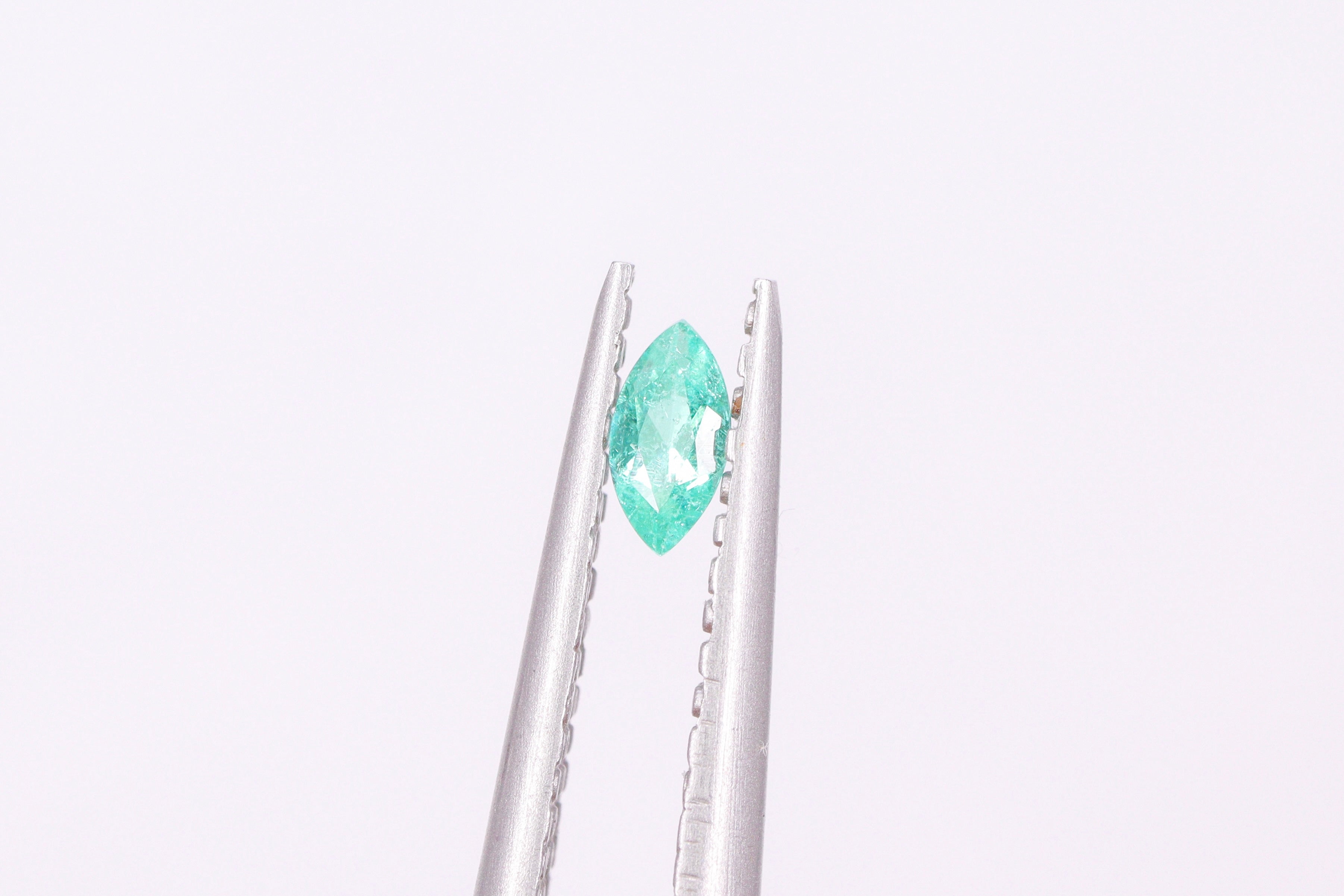 パライバトルマリン0.067ct 【AR400】
