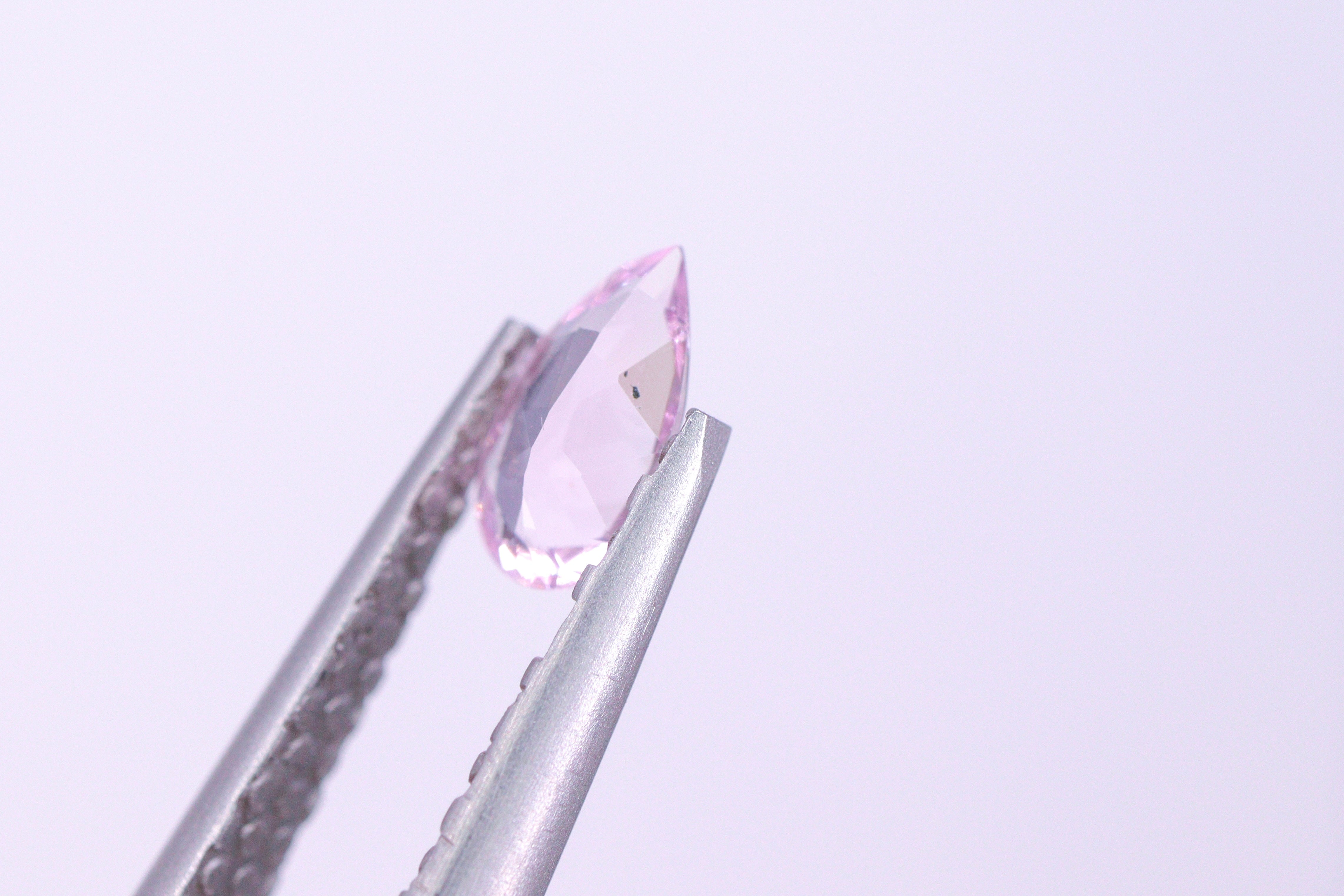 ピンクゾイサイト 0.18ct
