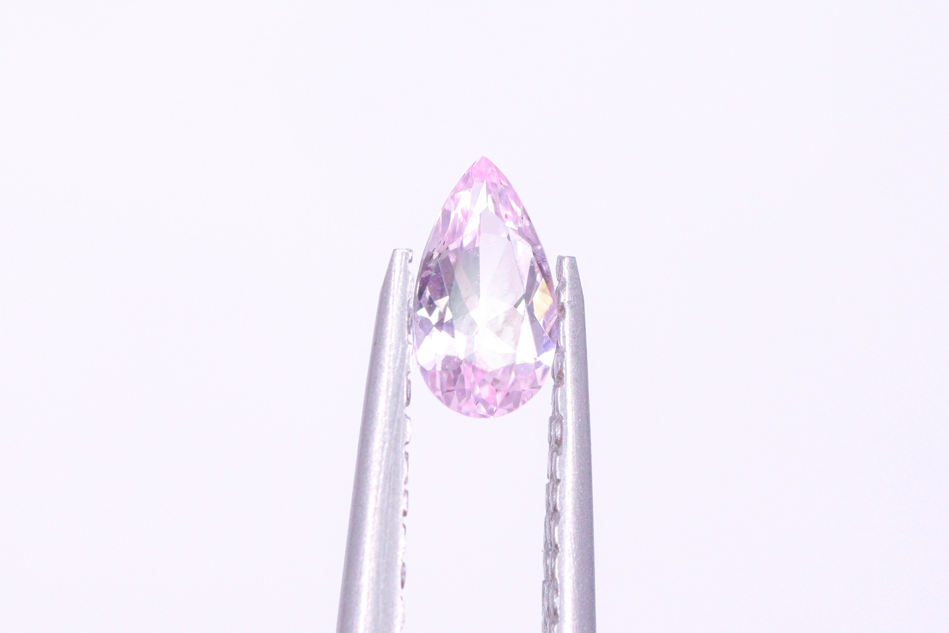 ピンクゾイサイト 0.18ct