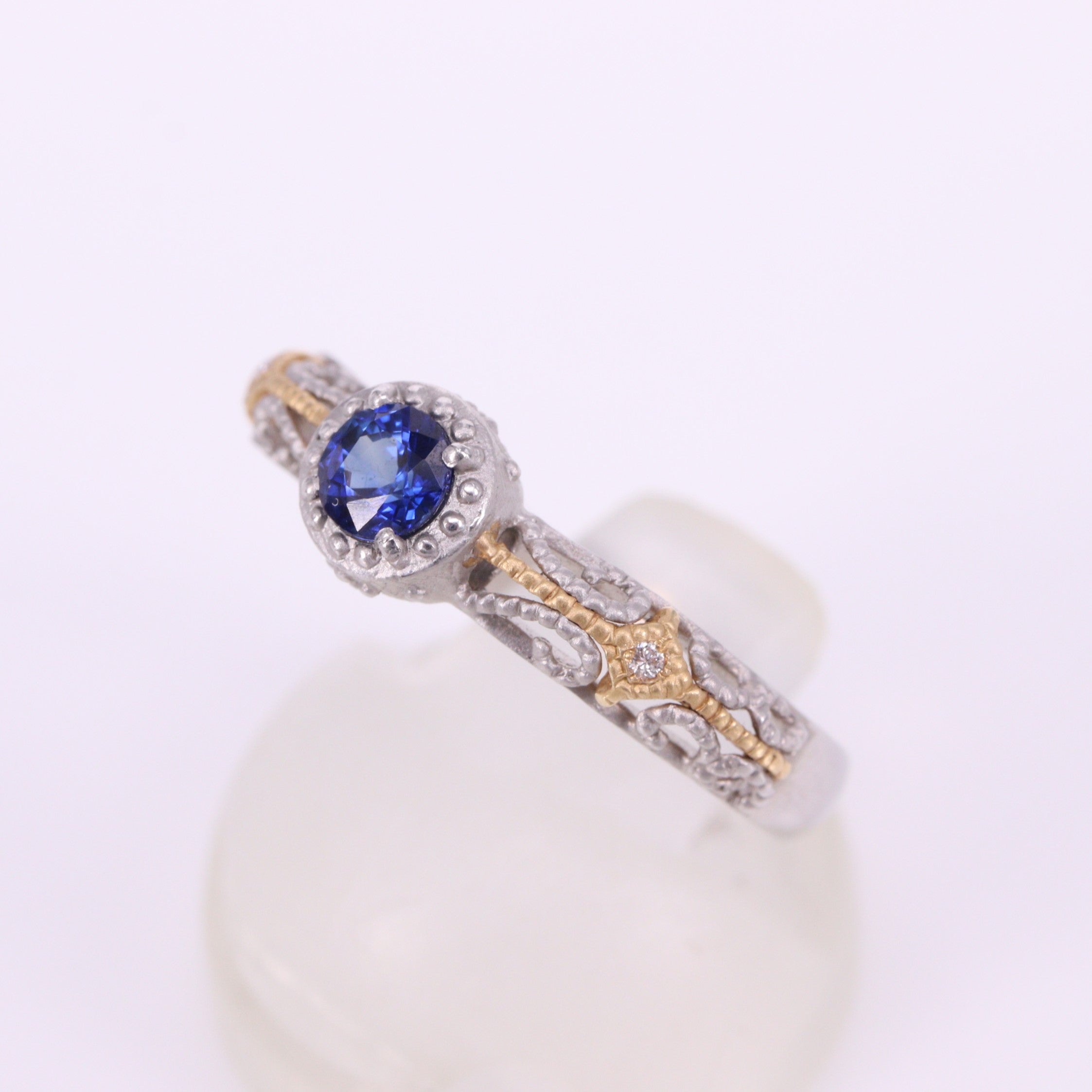 サファイア<BR>Pt/K18YGリング