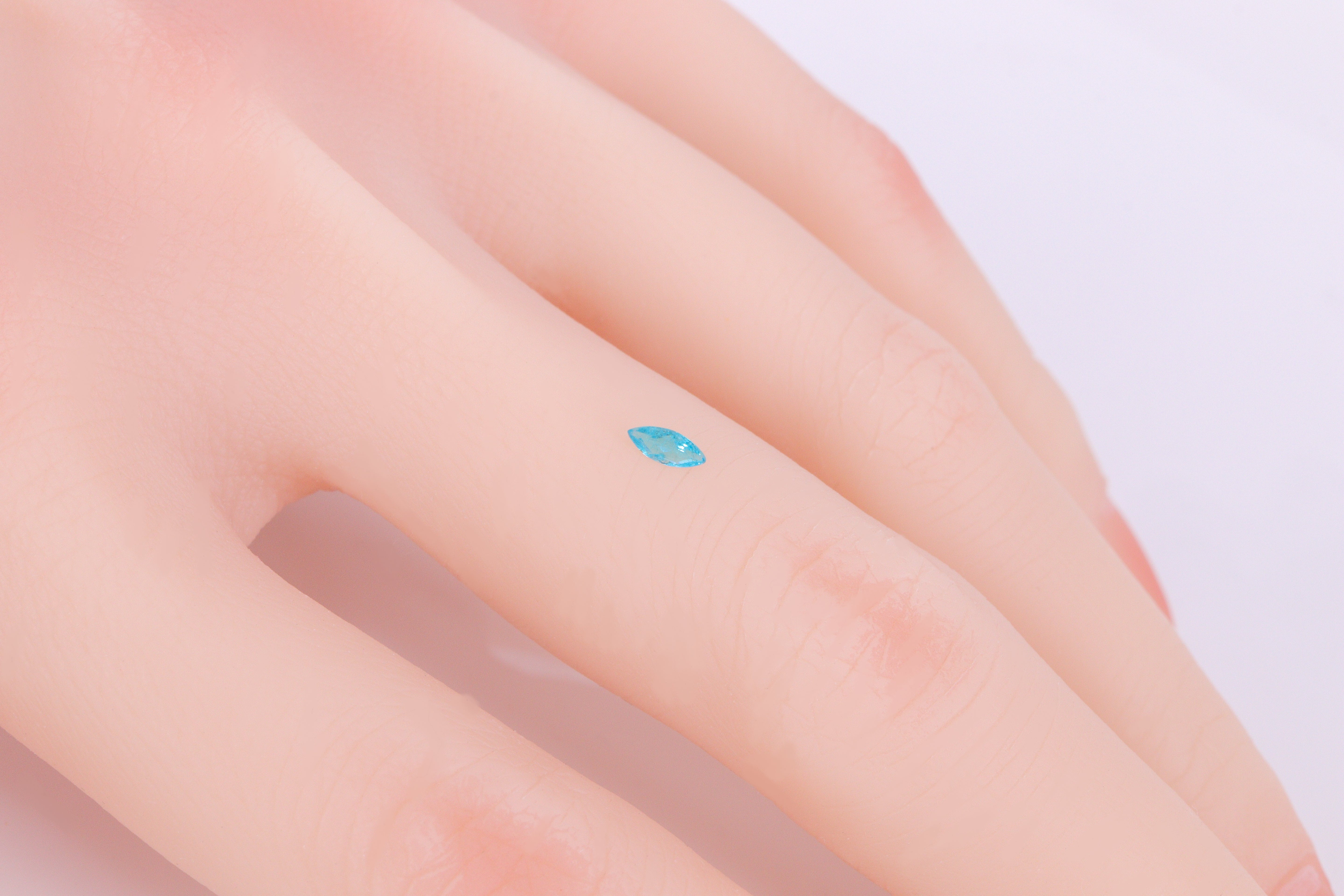 パライバトルマリン0.09ct 【AR399】