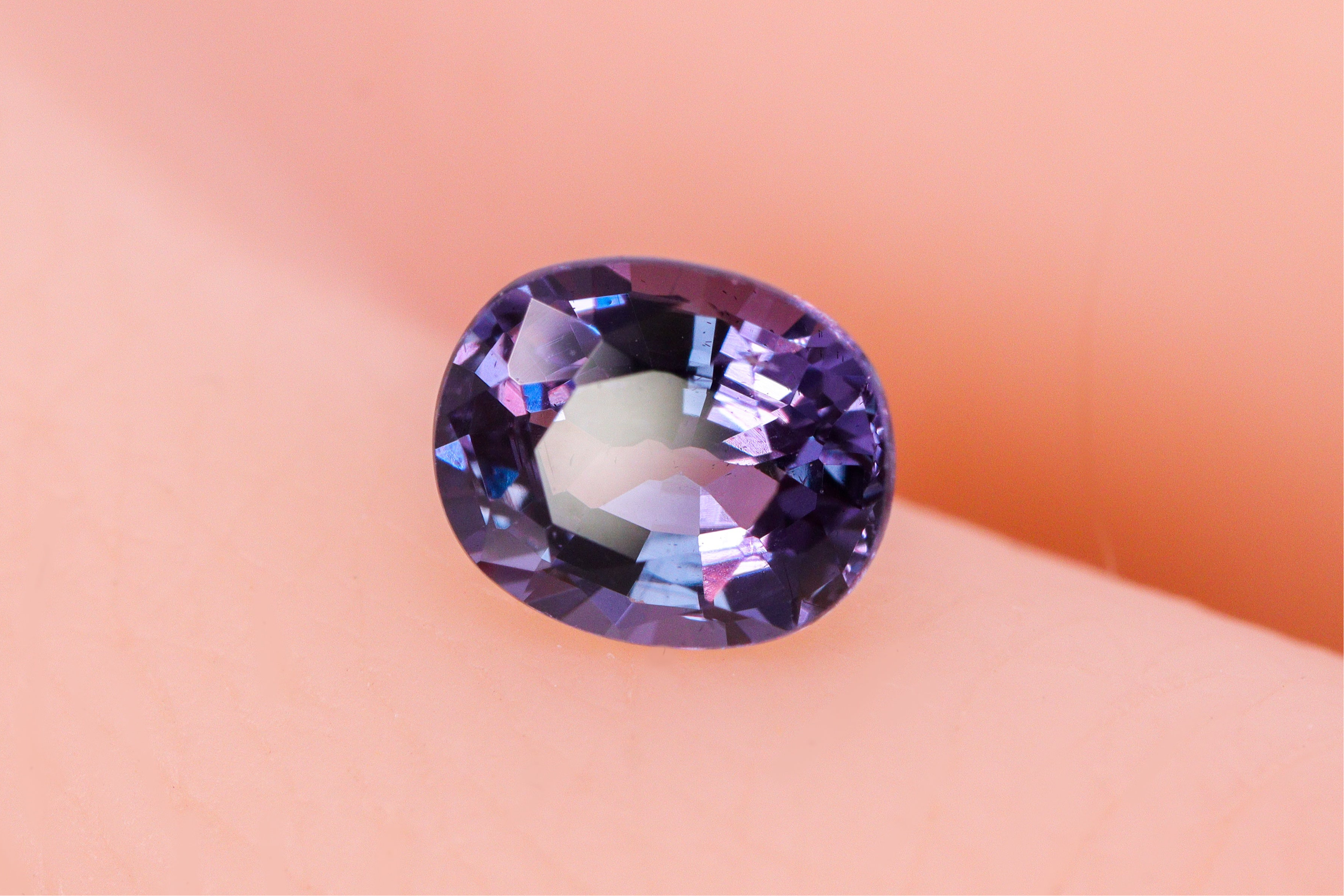 ☆ベキリーブルー☆カラーチェンジガーネット 0.63ct