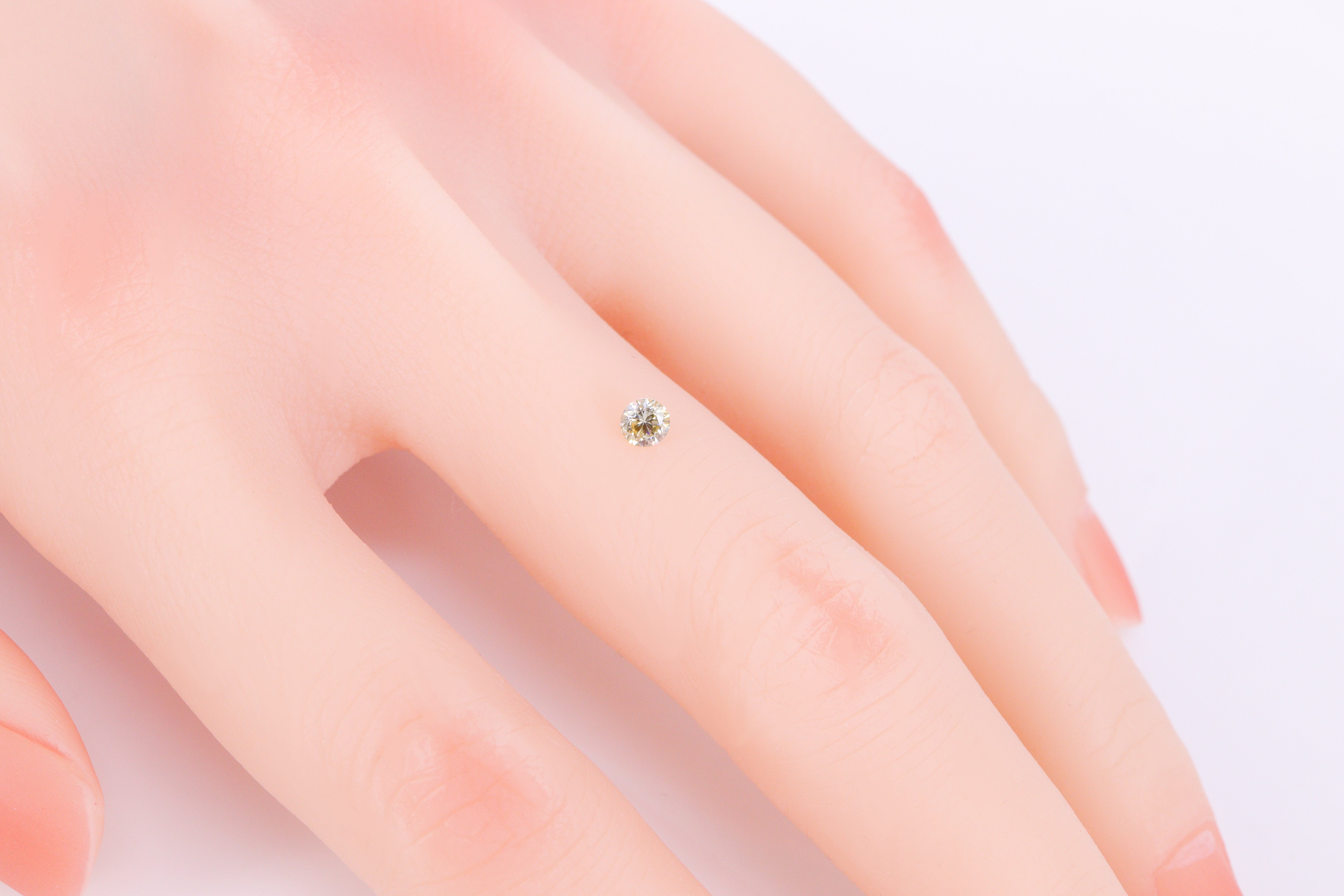 カメレオンダイヤ0.190ct 【AR754】
