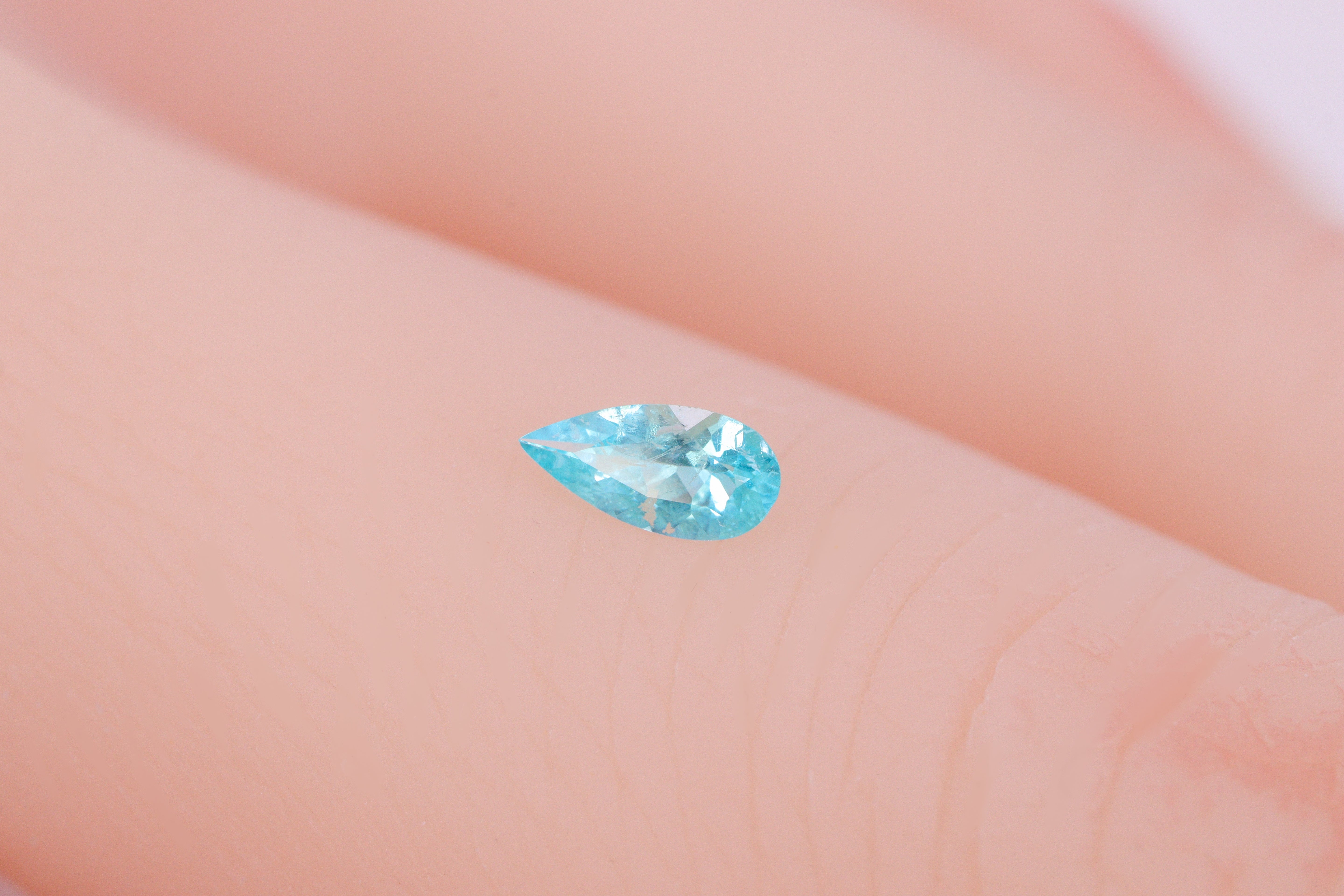 パライバトルマリン0.118ct 【AR1013】