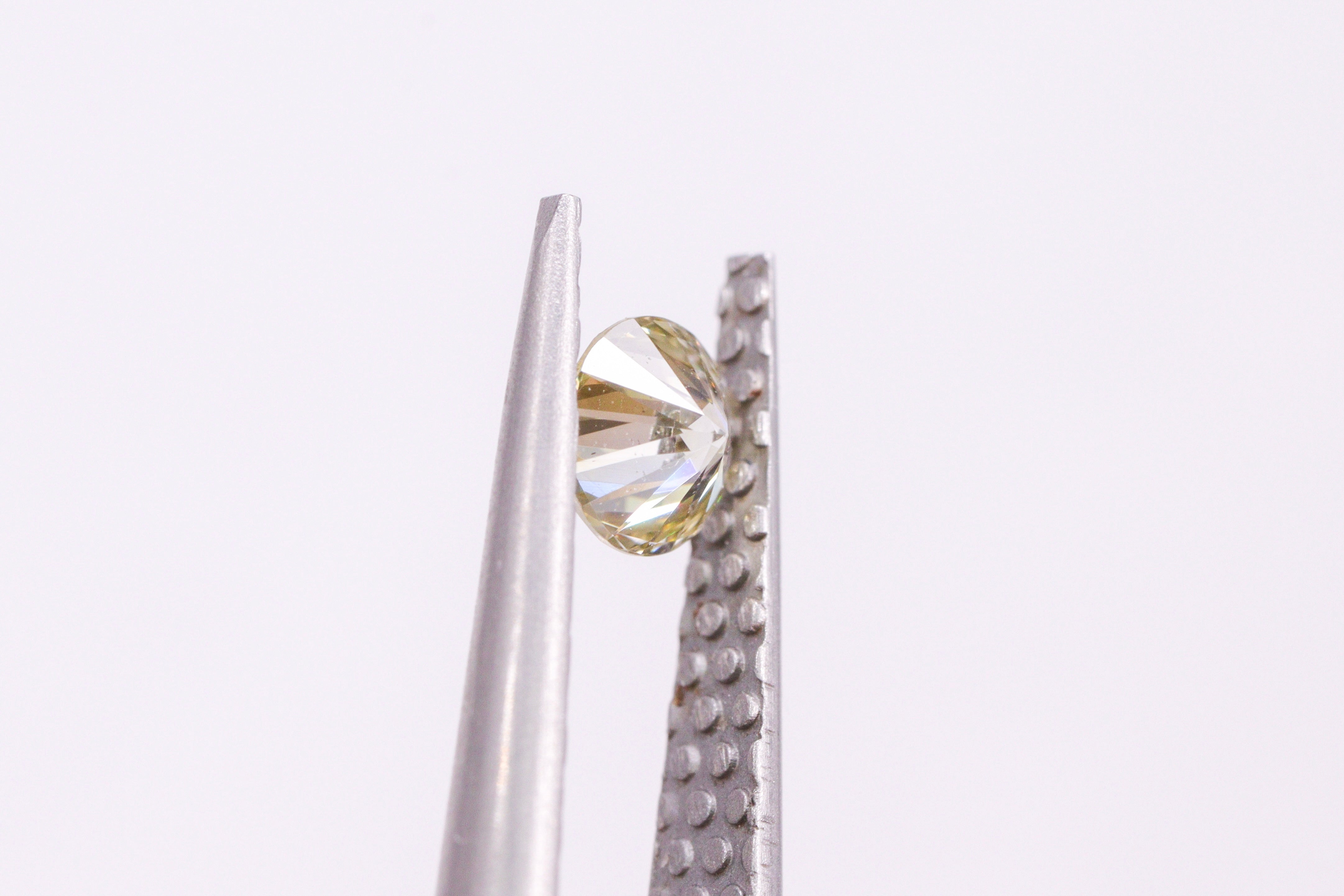 カメレオンダイヤ0.190ct 【AR754】