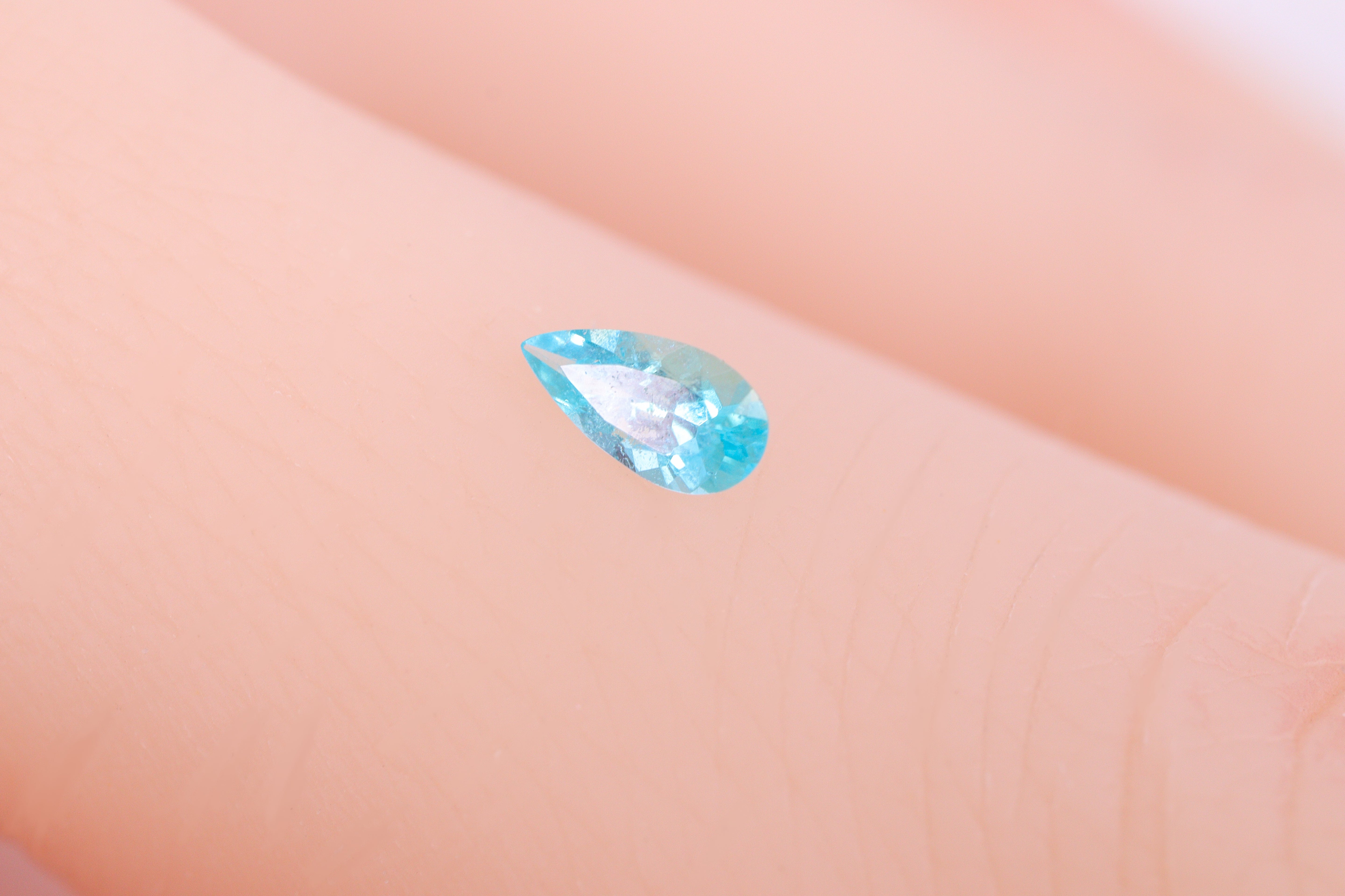 パライバトルマリン0.126ct 【AR1007】