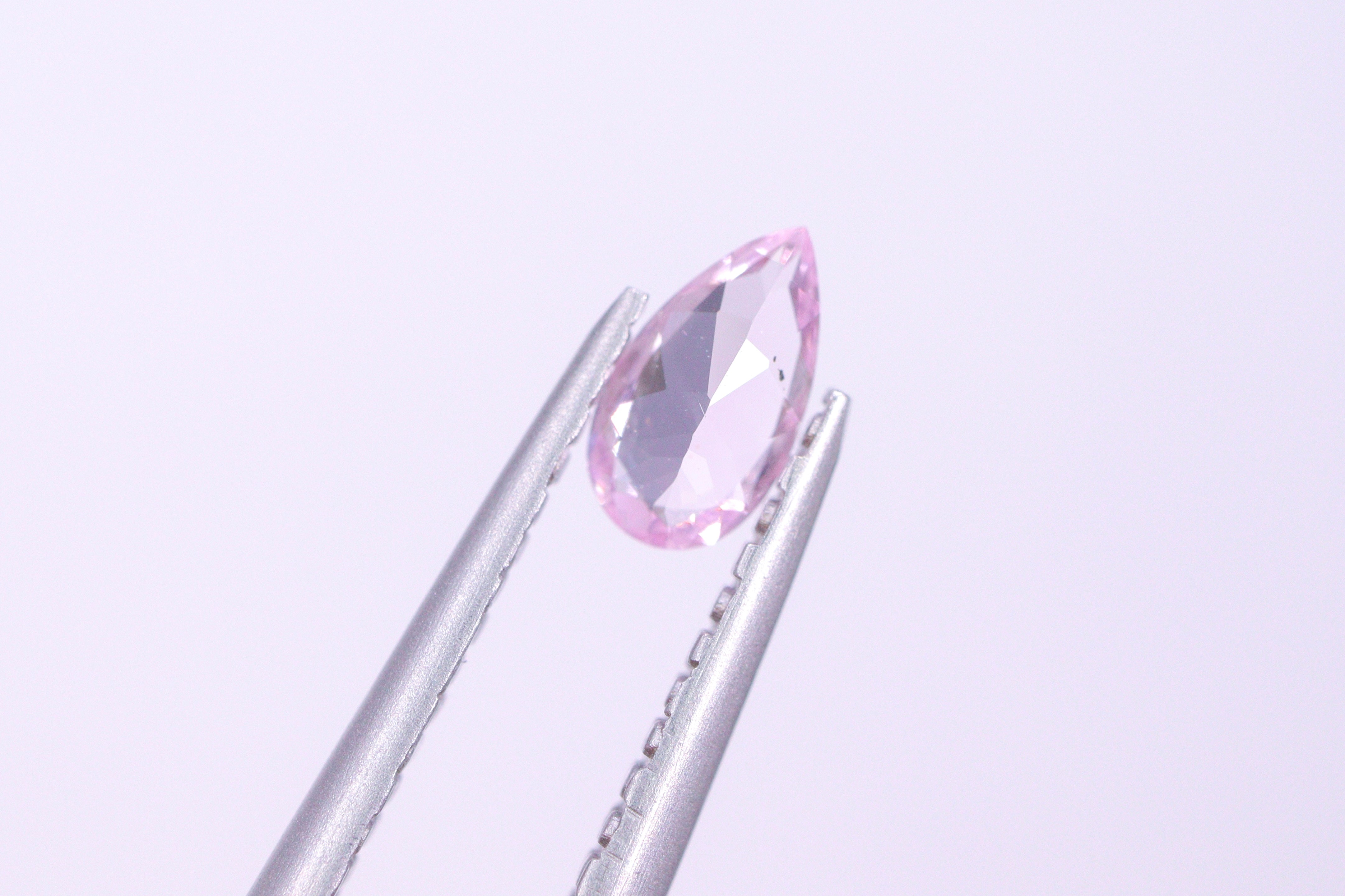 ピンクゾイサイト 0.18ct