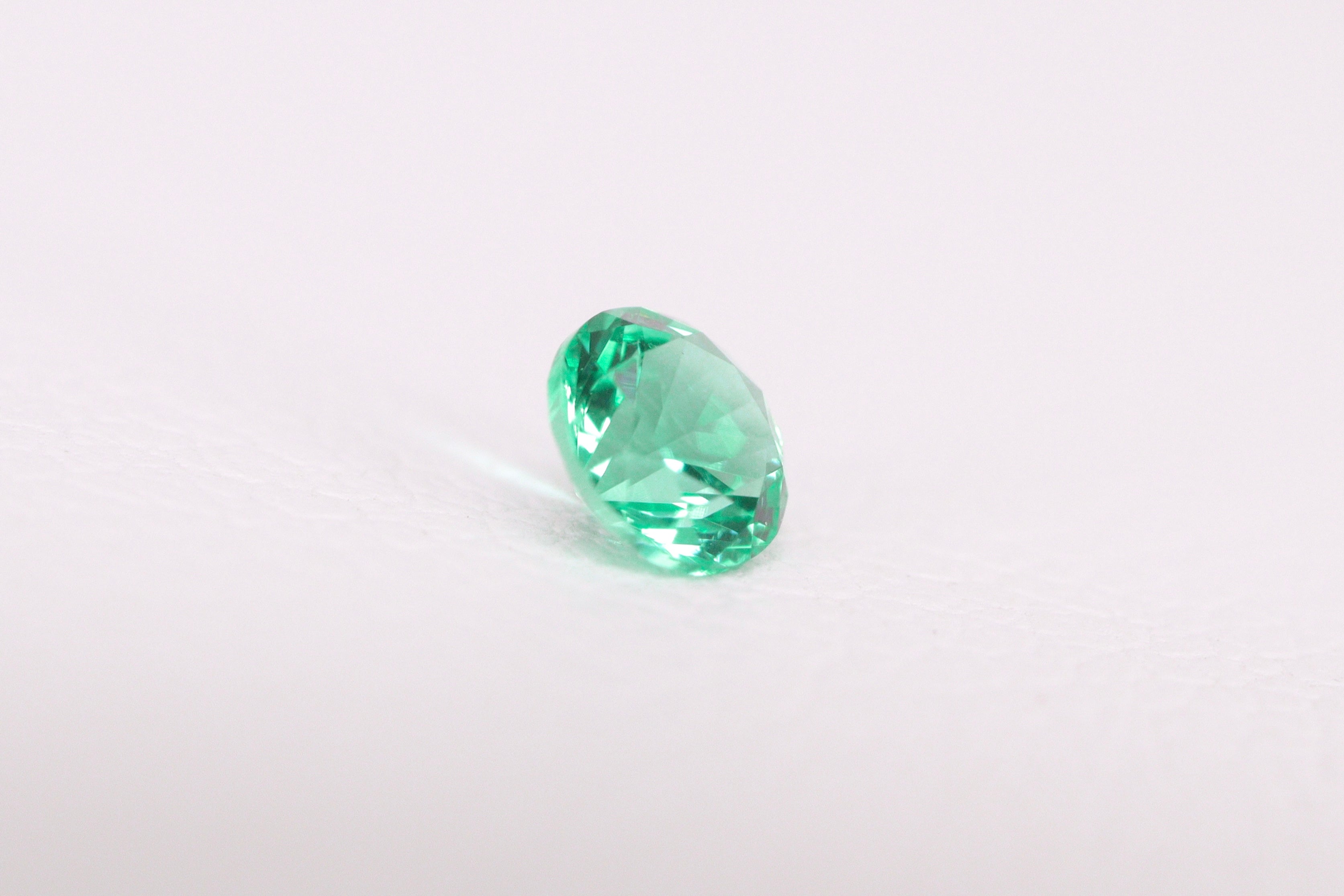 ロシア産 無処理エメラルド 0.10ct