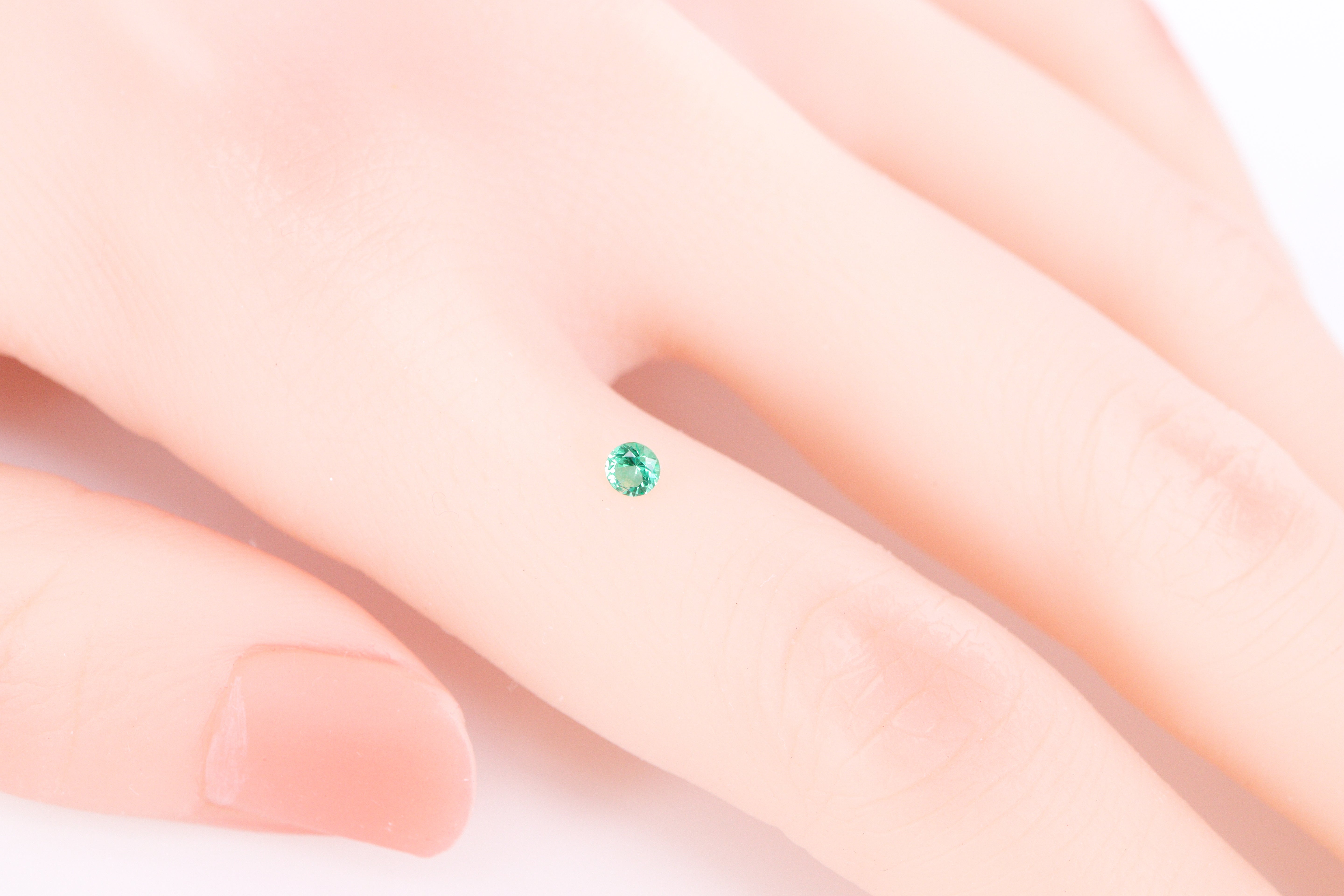 ロシア産 無処理エメラルド 0.10ct