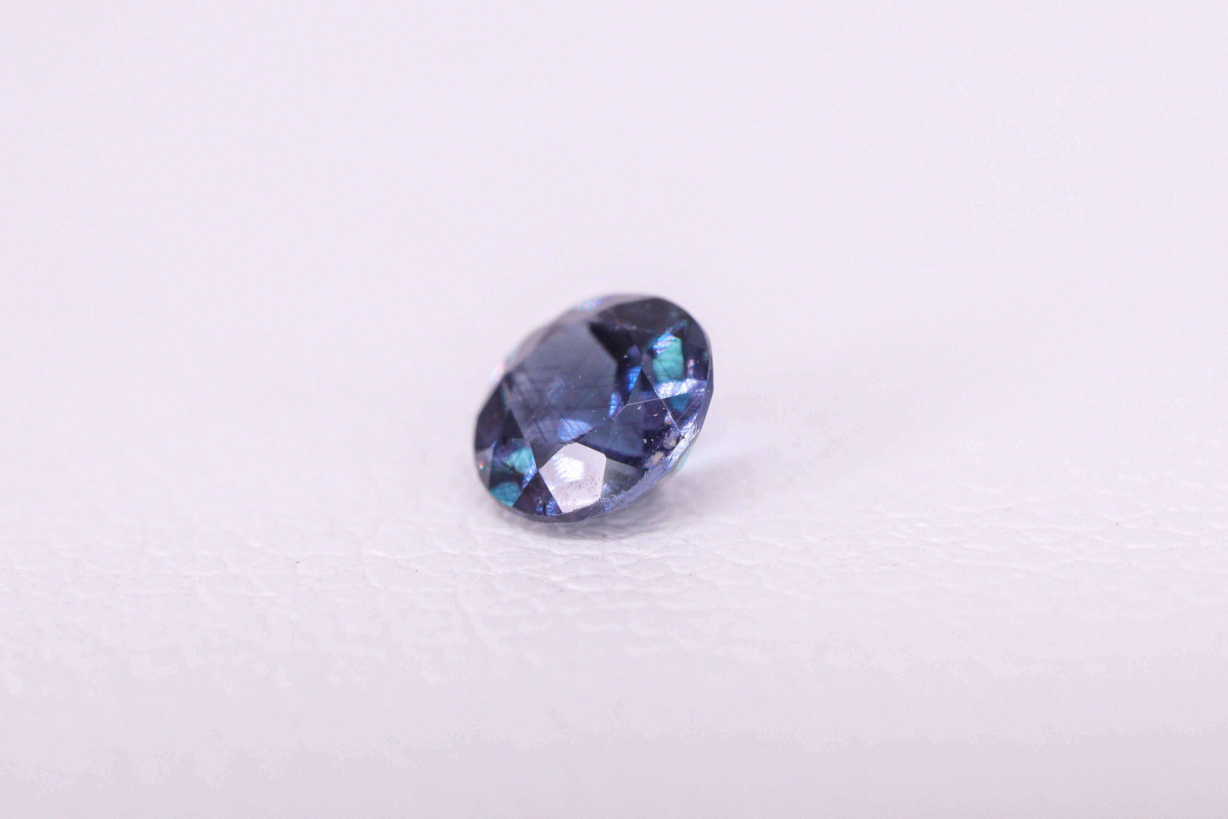 ベキリーブルーガーネット 0.28ct AR1042