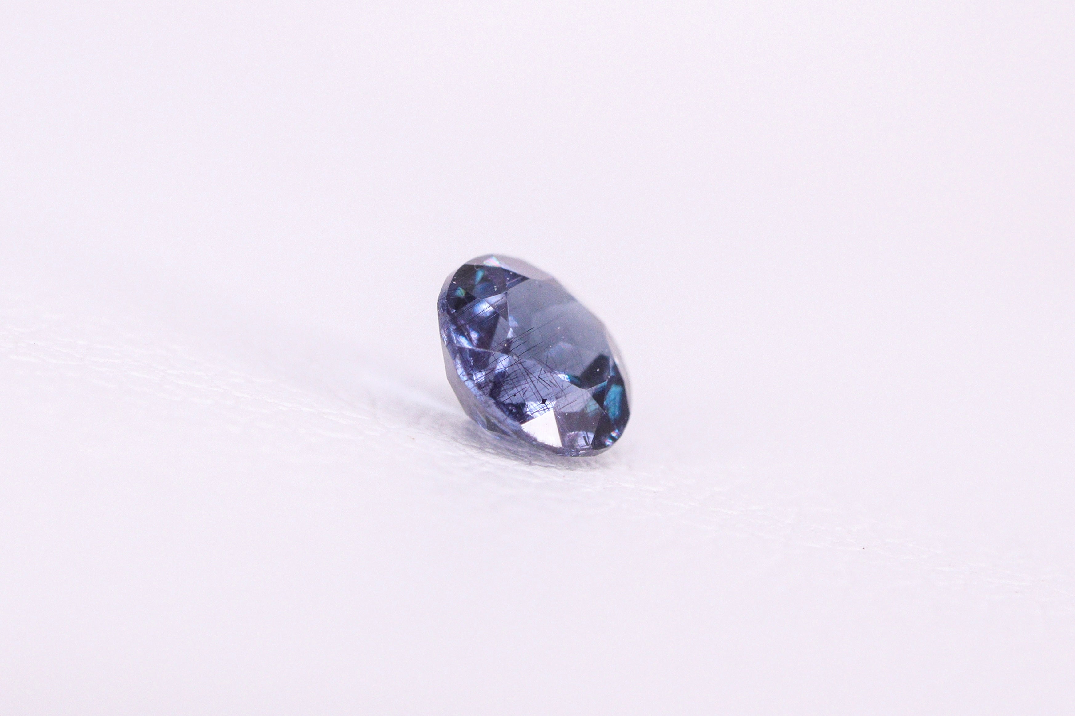 ベキリーブルーガーネット 0.28ct AR1042