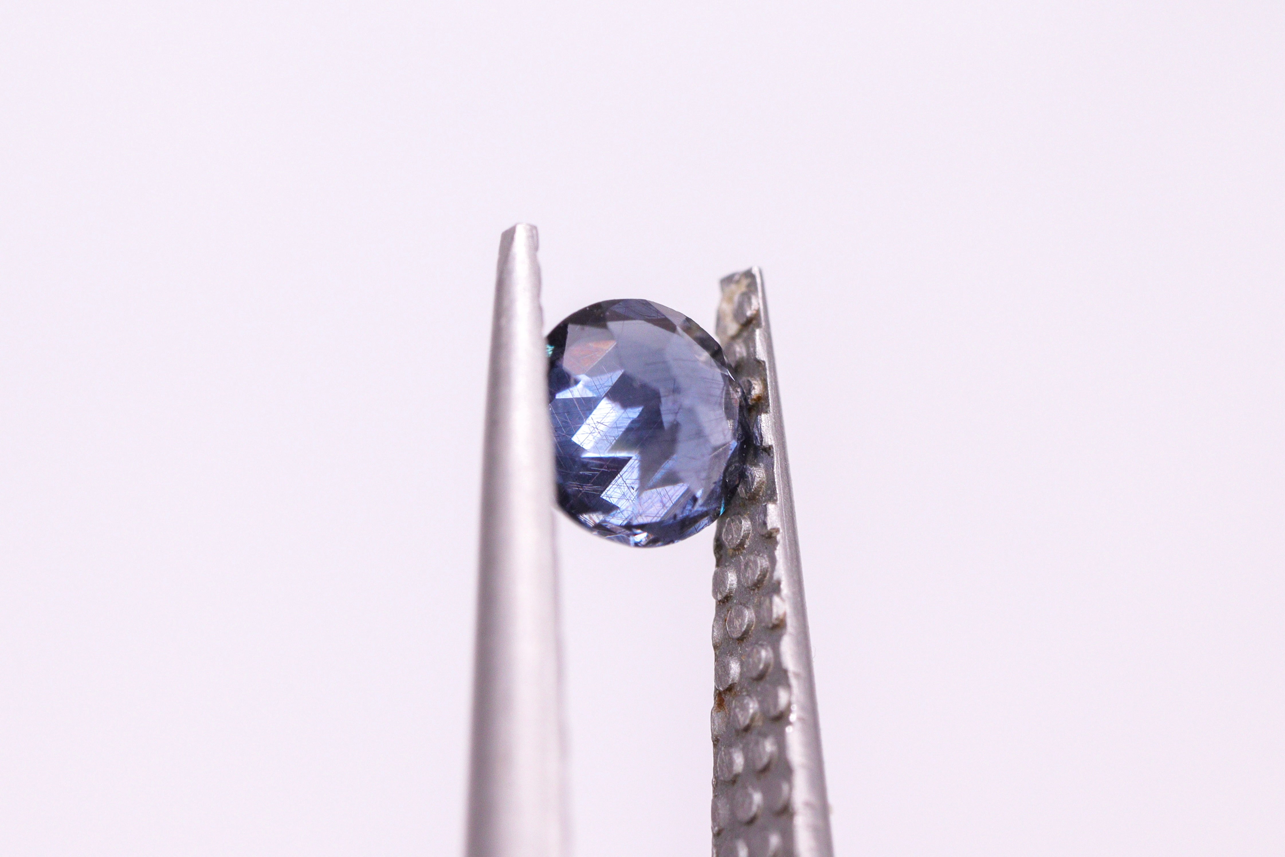 ベキリーブルーガーネット 0.28ct AR1042