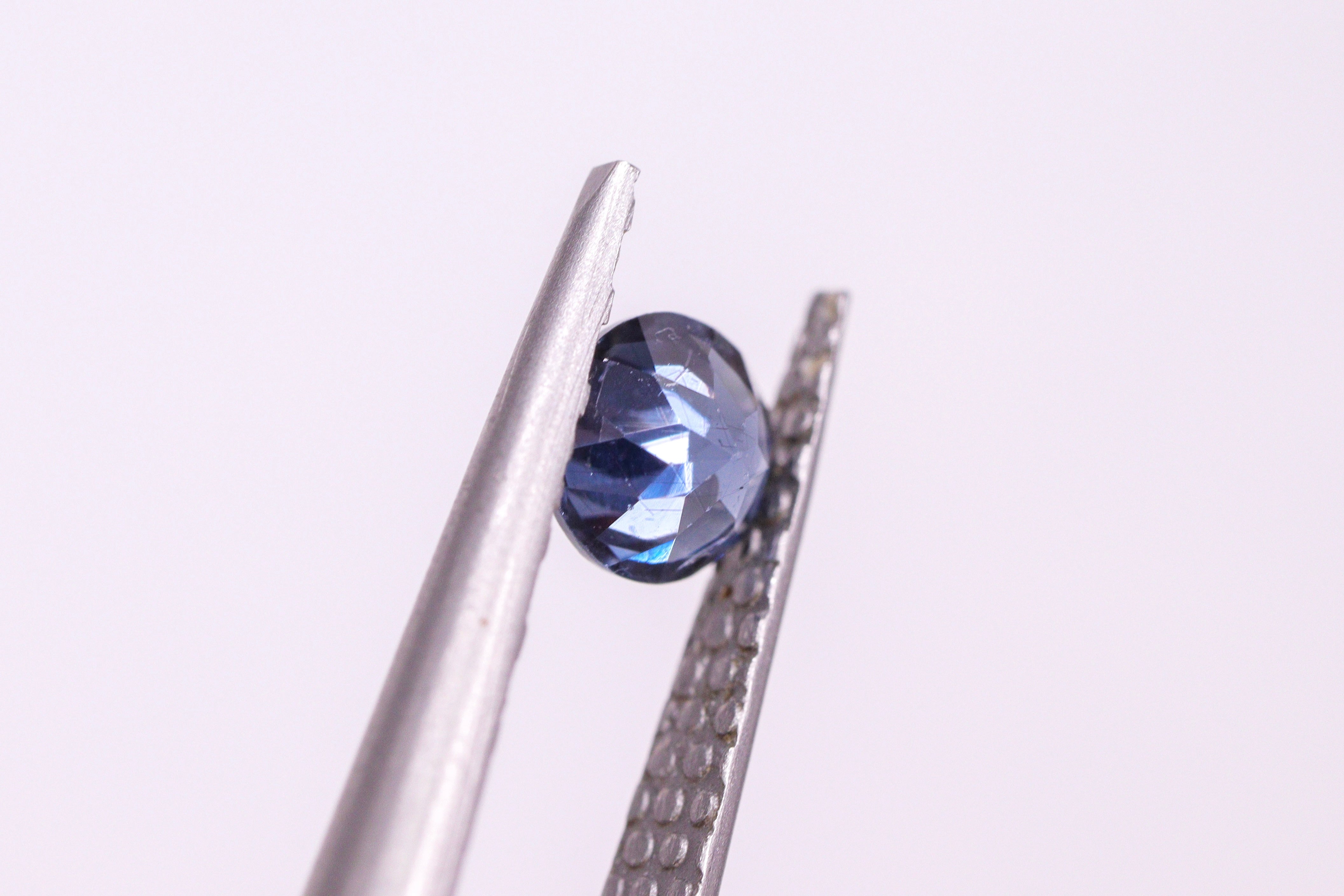 ベキリーブルーガーネット 0.31ct