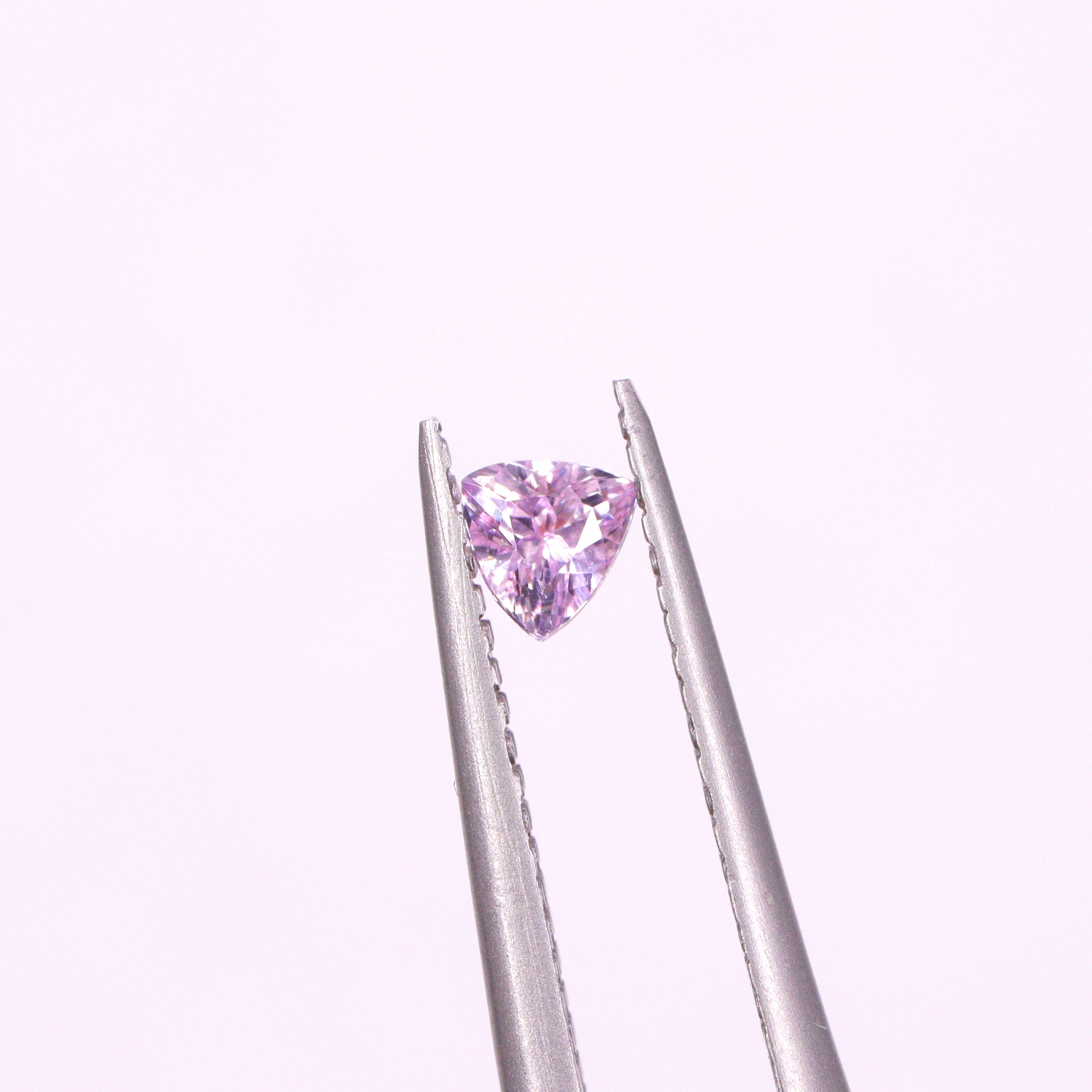 超希少ピンクゾイサイト 0.15ct 【AR855】