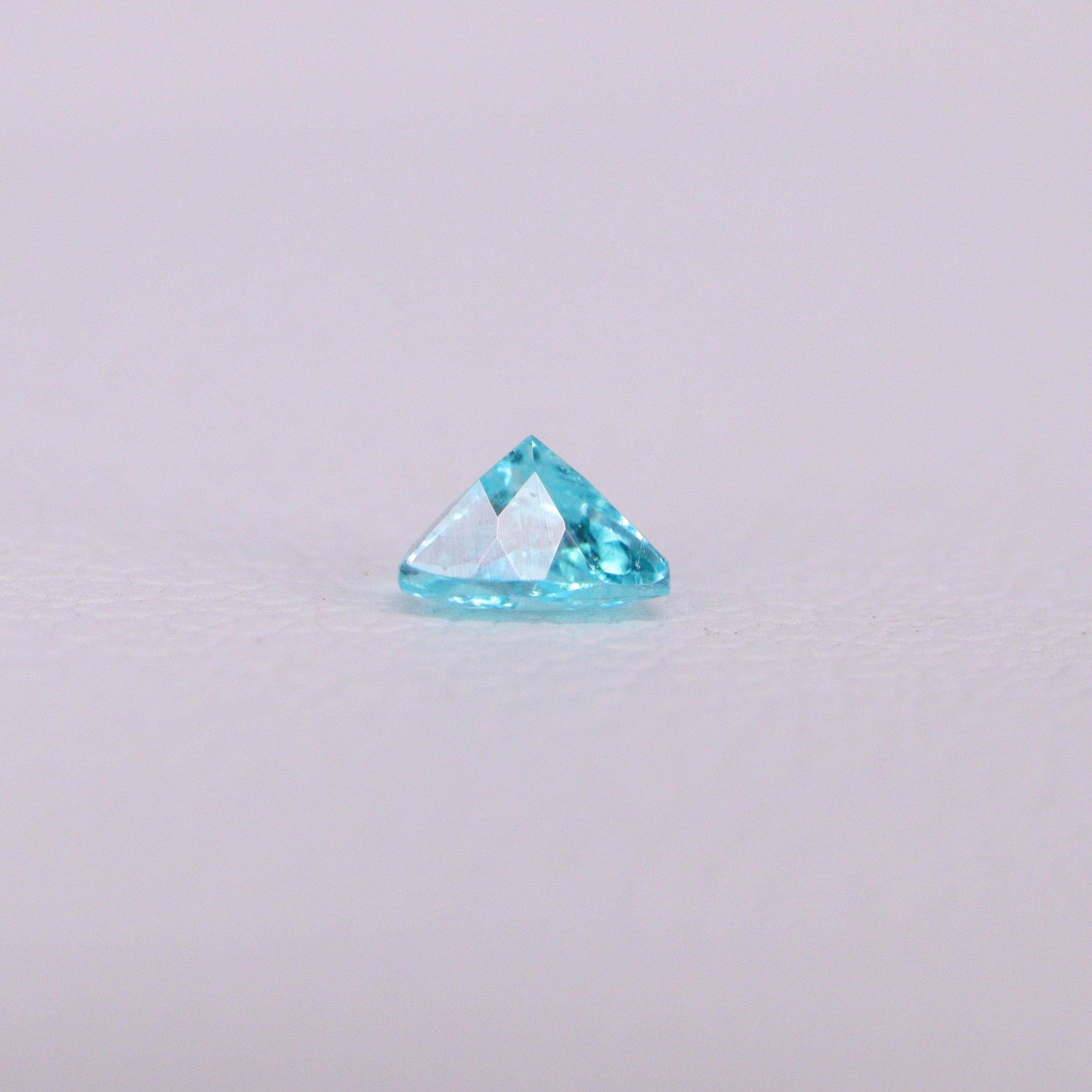☆至高の輝き☆ブラジル・バタリア鉱山産 パライバトルマリン 0.100ct