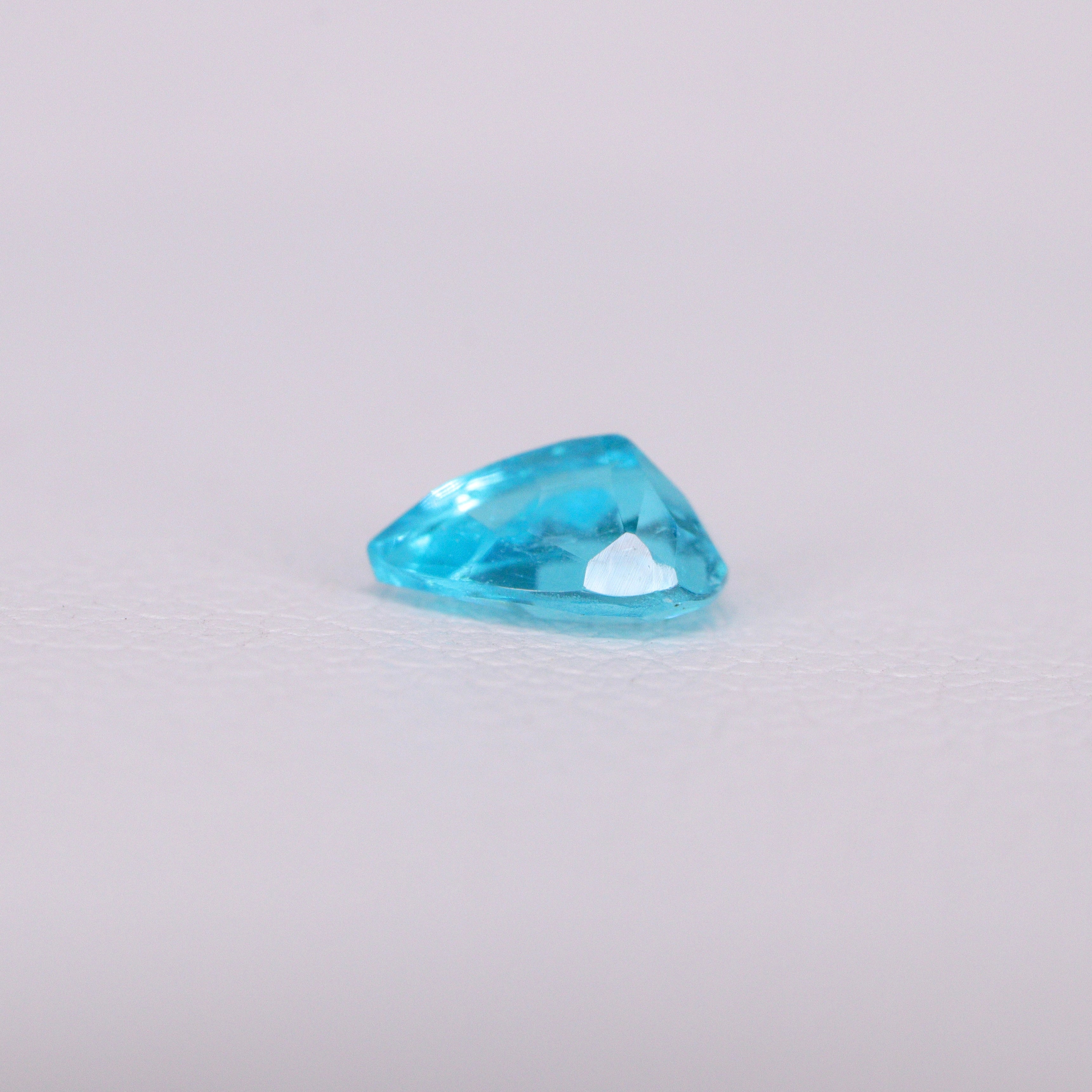 ☆至高の輝き☆ブラジル・バタリア鉱山産 パライバトルマリン 0.369ct