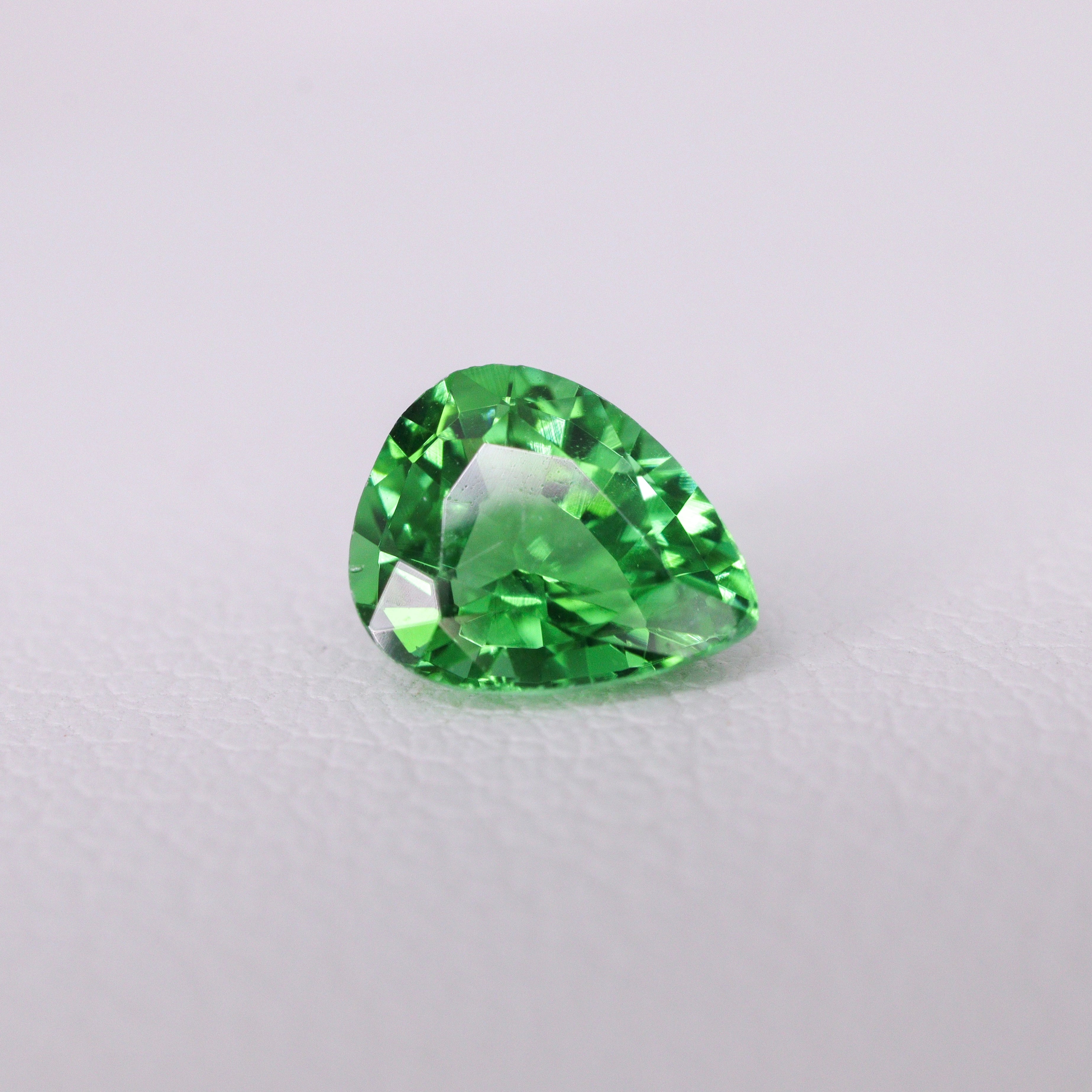 ☆ブラジル・バタリア鉱山産☆パライバトルマリン 0.78ct