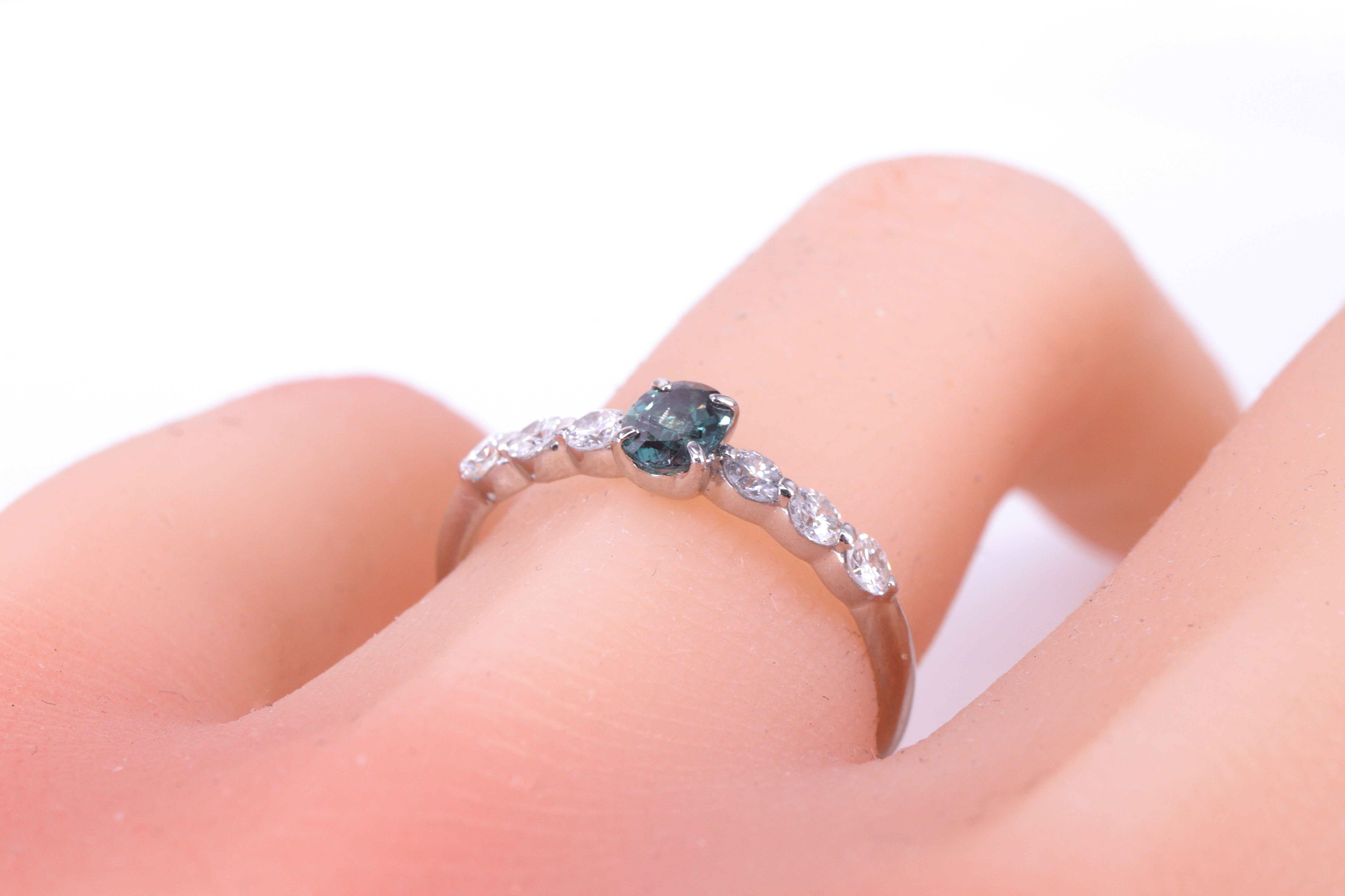 【新春特別価格】アレキサンドライト Pt900 リング