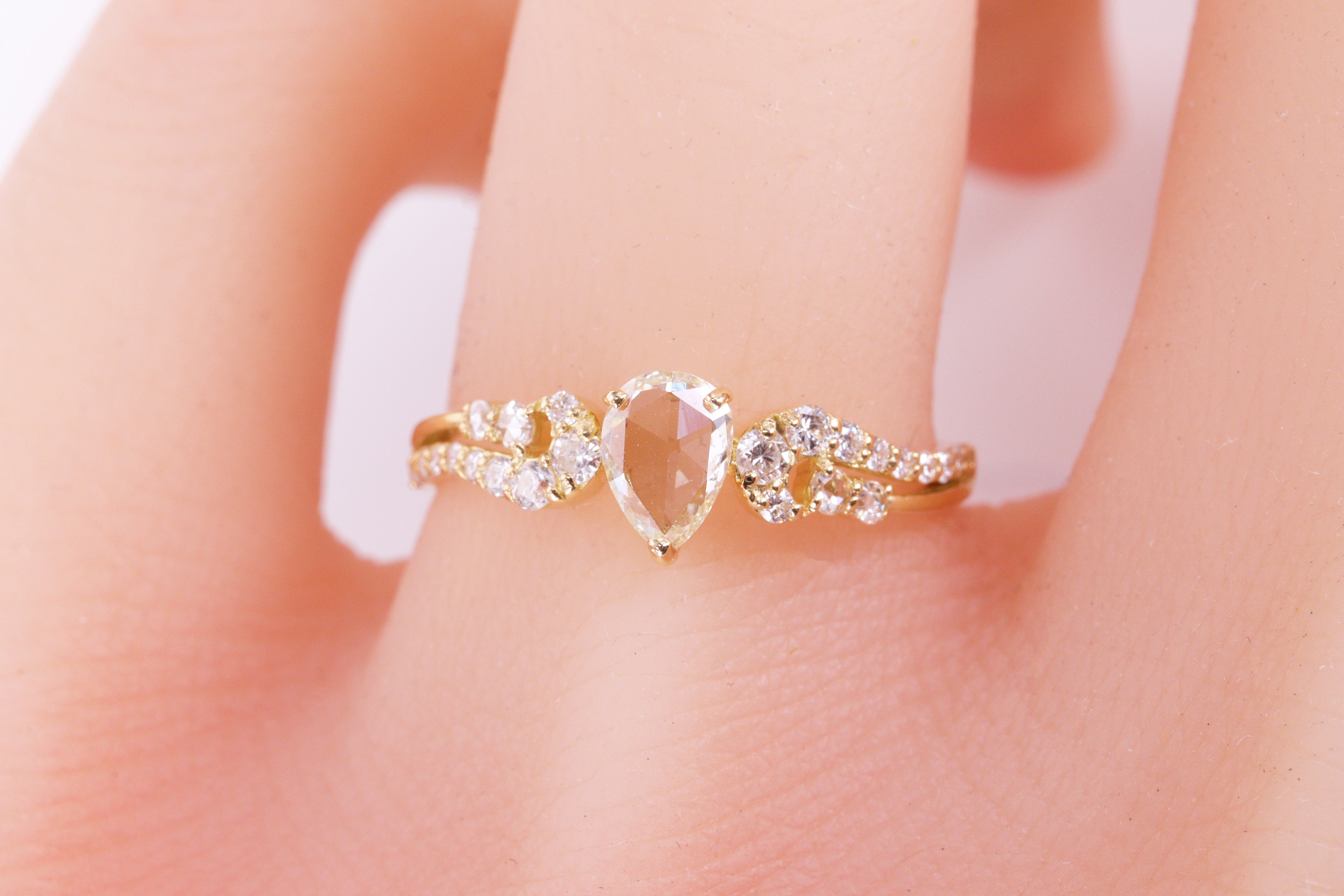 ローズカットダイヤモンド K18YGリング 3907