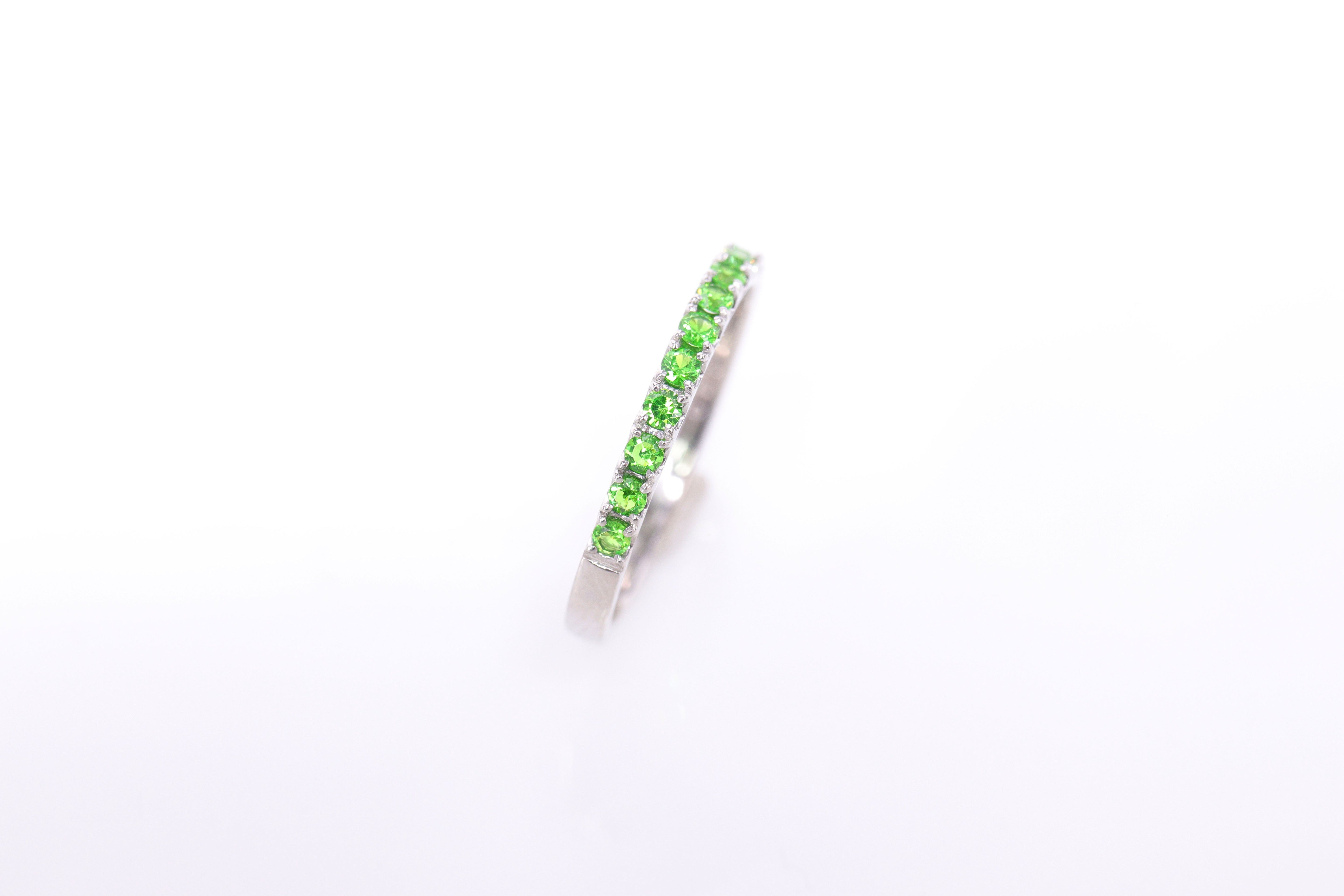 【1点限り】デマントイドガーネット Pt950 エタニティーリング