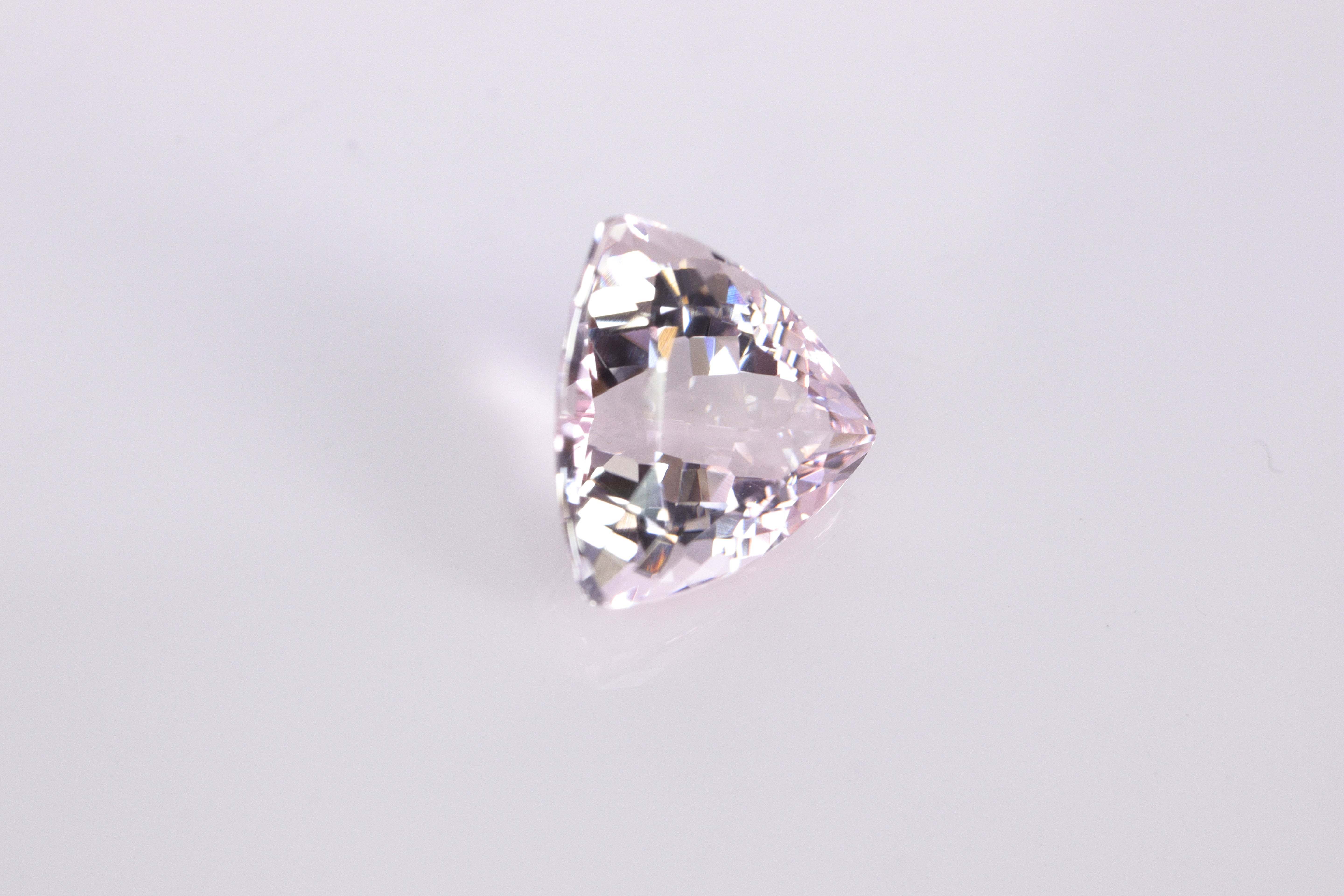 モルガナイト 3.28ct