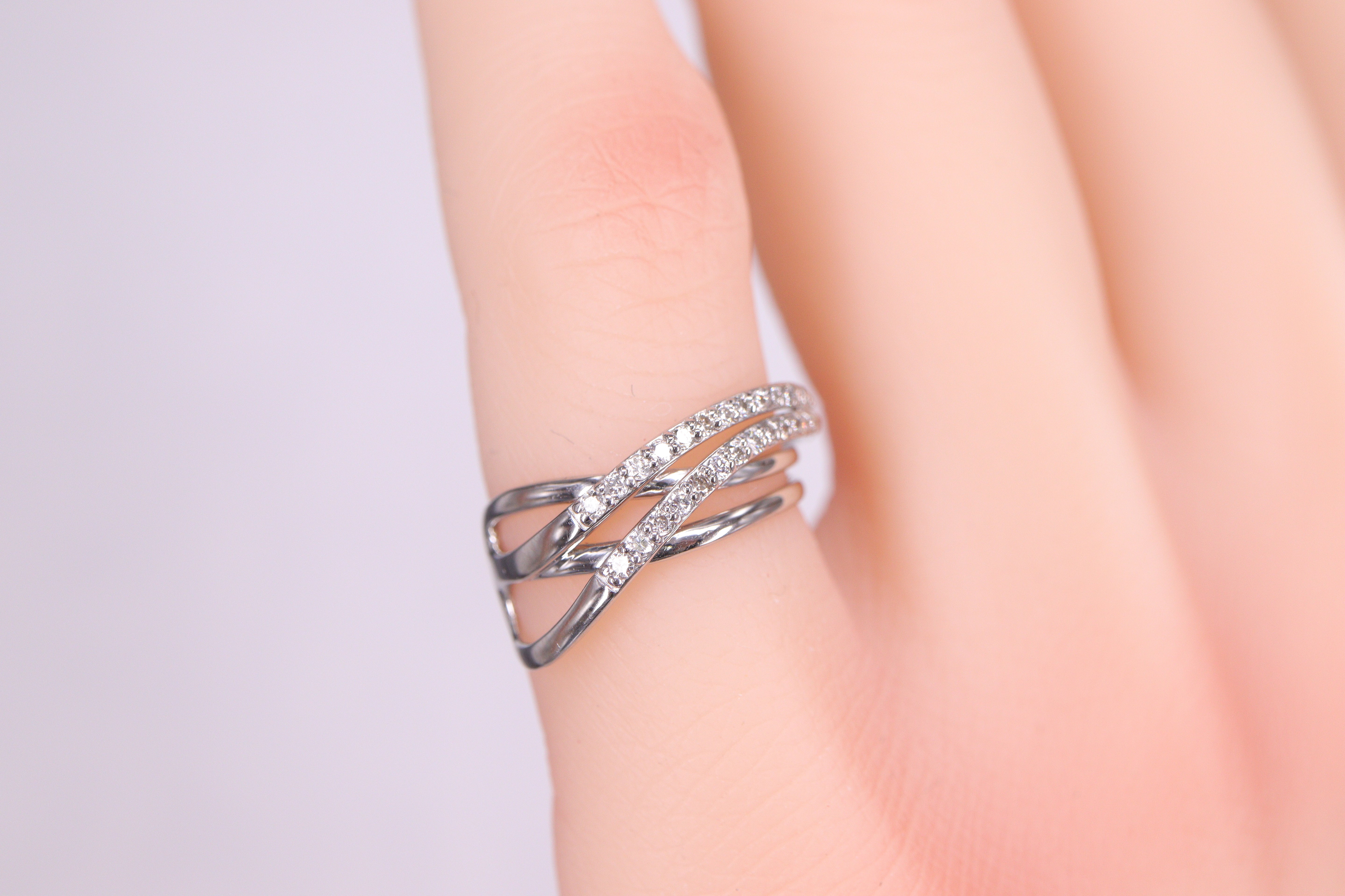 ダイヤモンド Pt ピンキーリング