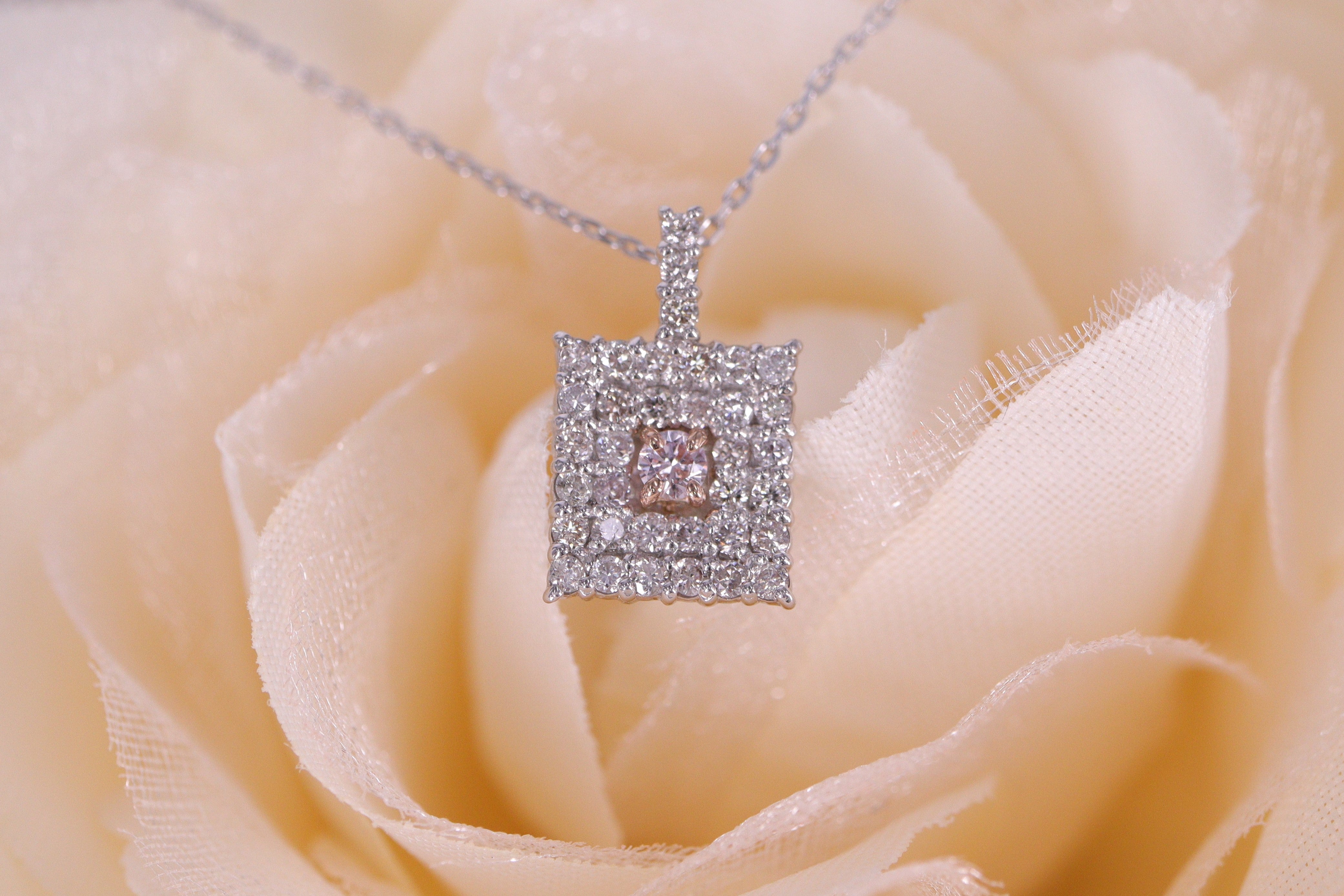 ☆ラスト1品☆ピンクダイヤモンド Pt ペンダント