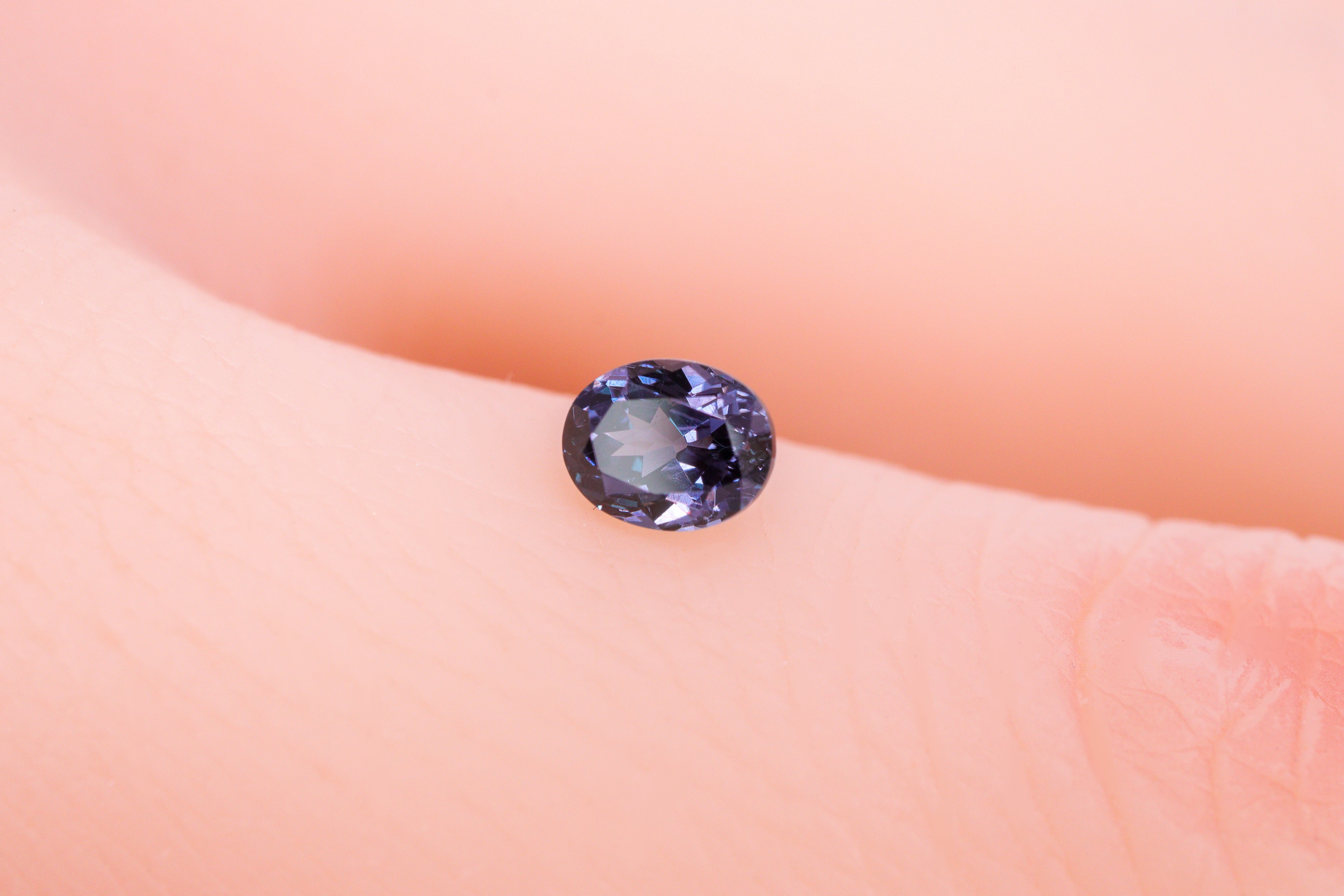 ☆ベキリーブルー☆カラーチェンジガーネット 0.46ct