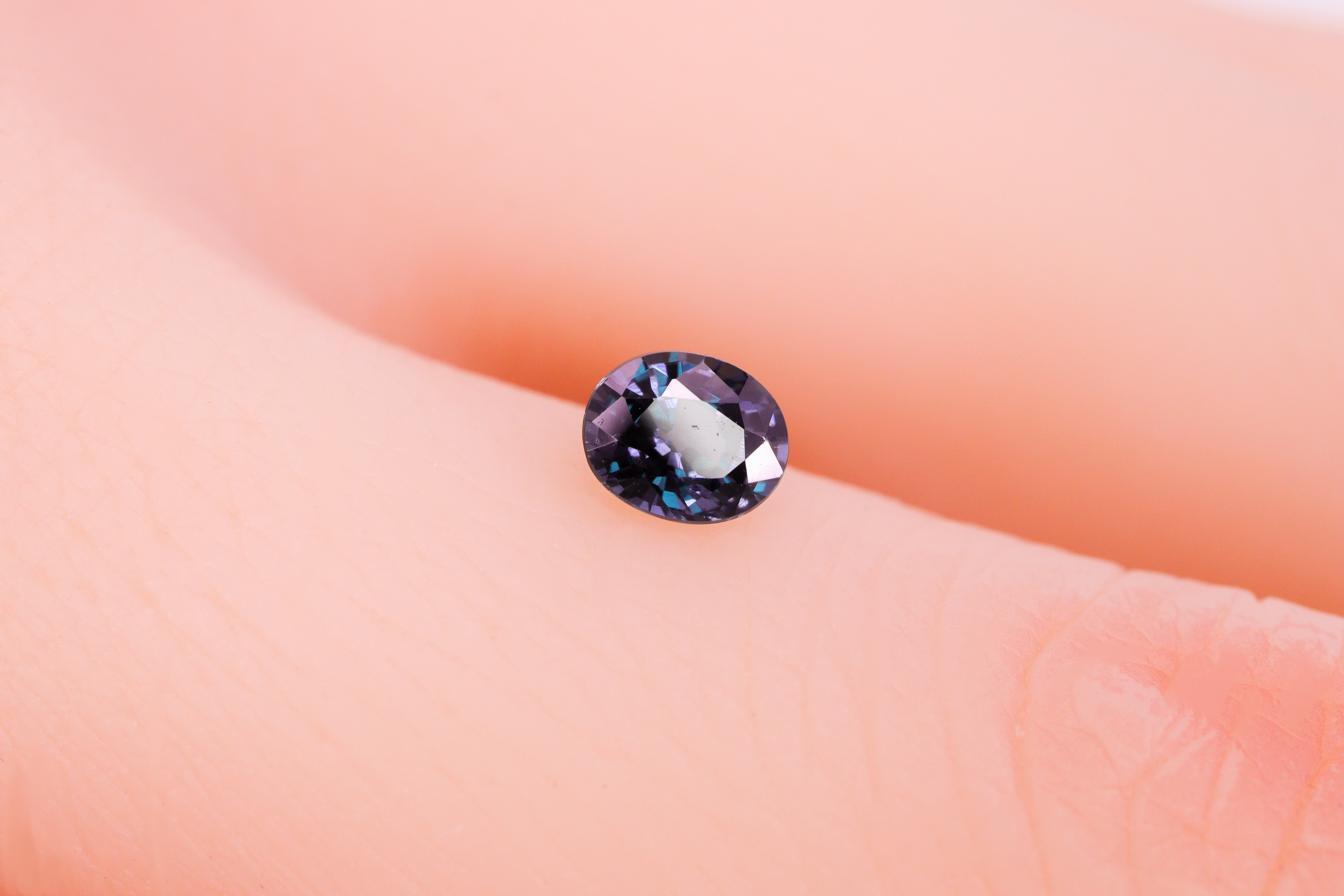 ☆ベキリーブルー☆カラーチェンジガーネット 0.63ct