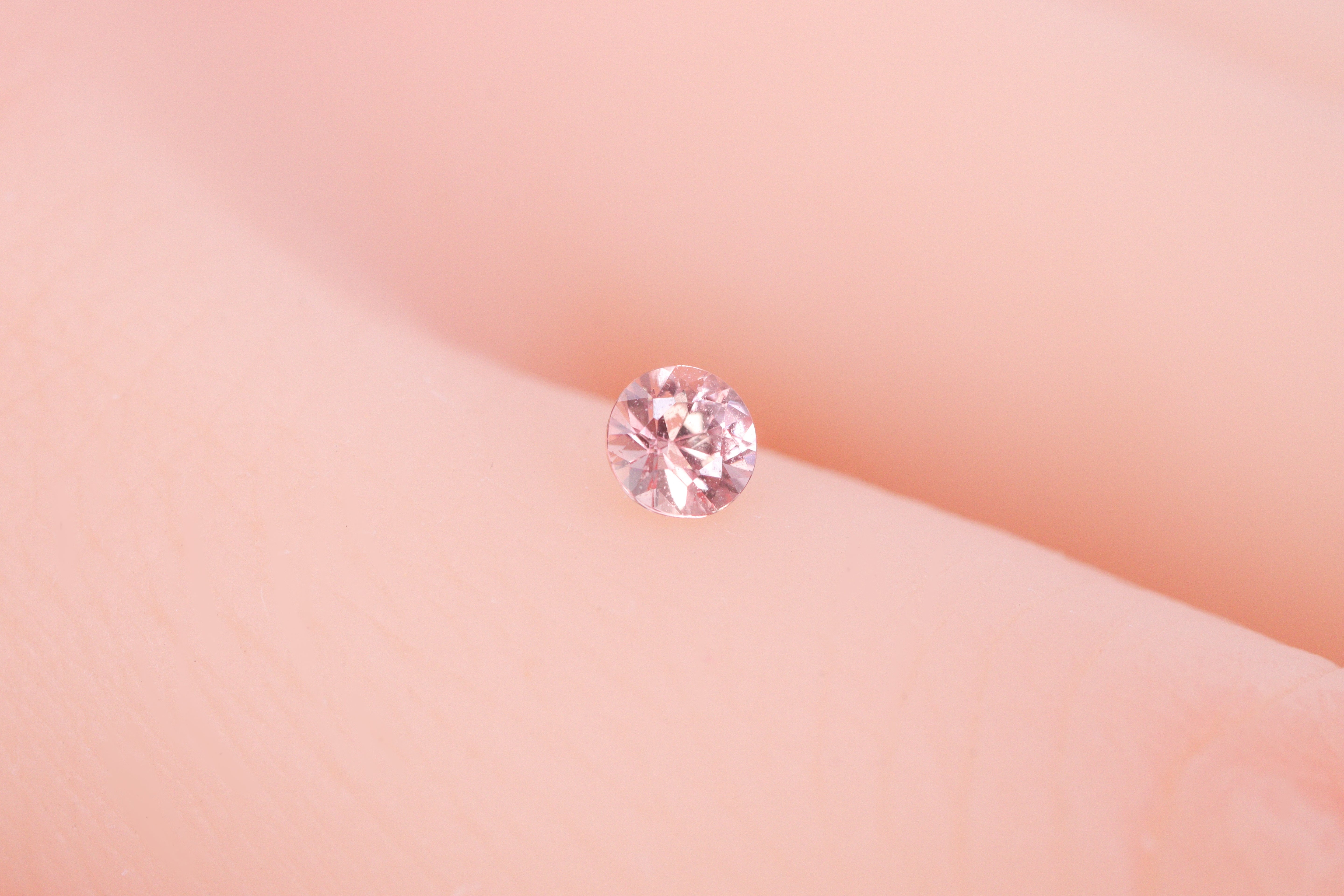 ☆おすすめ品☆パパラチアサファイア 0.191ct DGL鑑別書付き