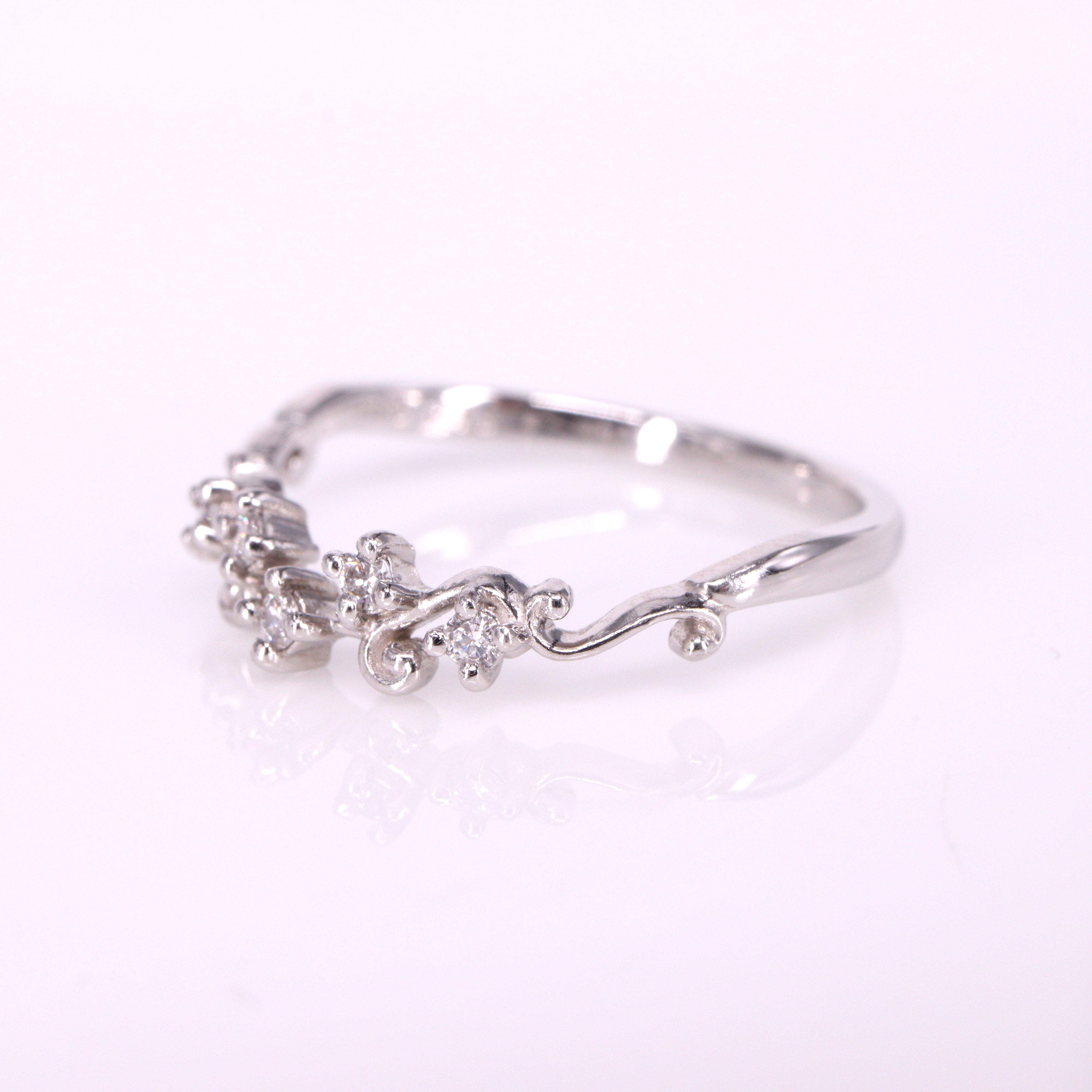 ダイヤモンド<BR>唐草リング