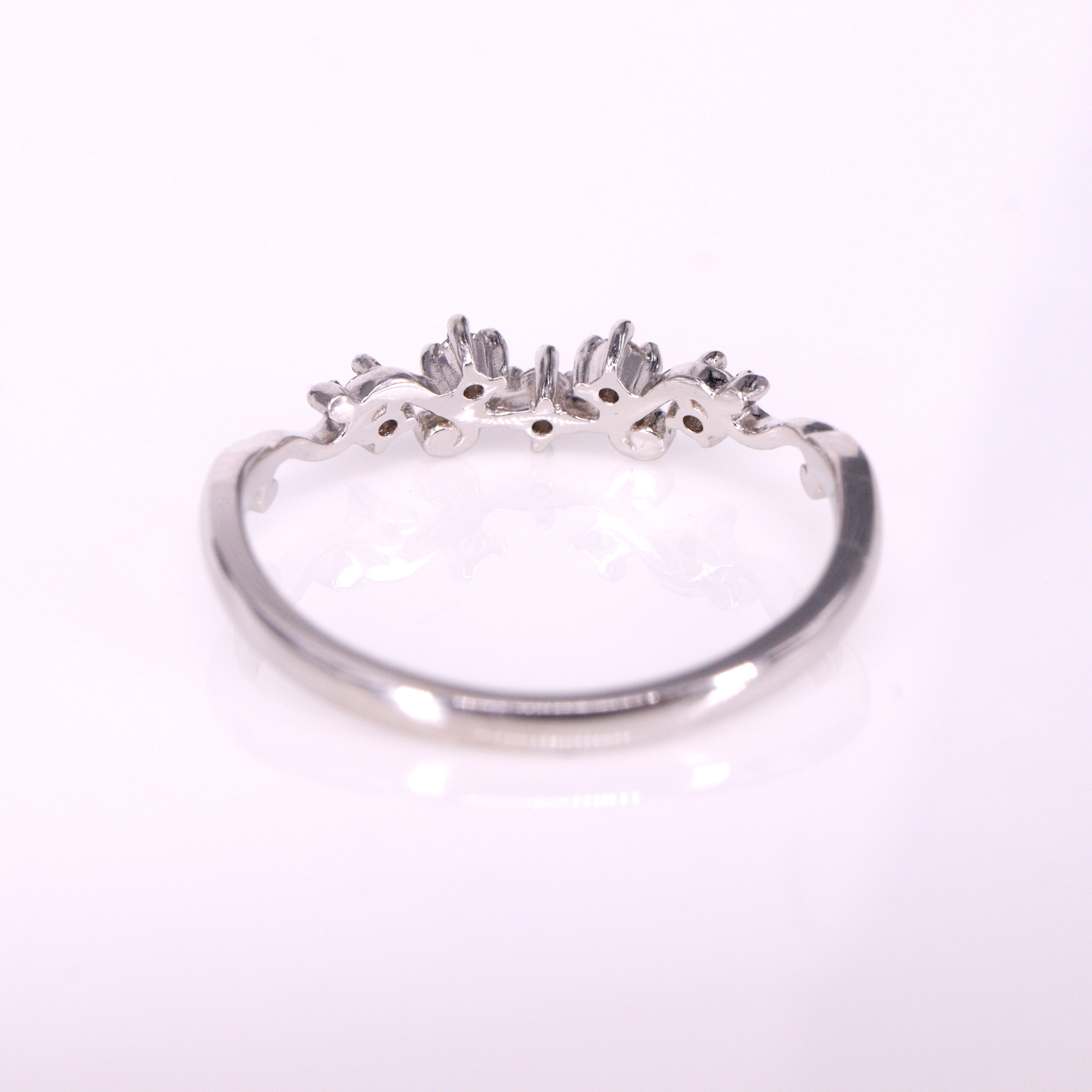 ダイヤモンド<BR>唐草リング