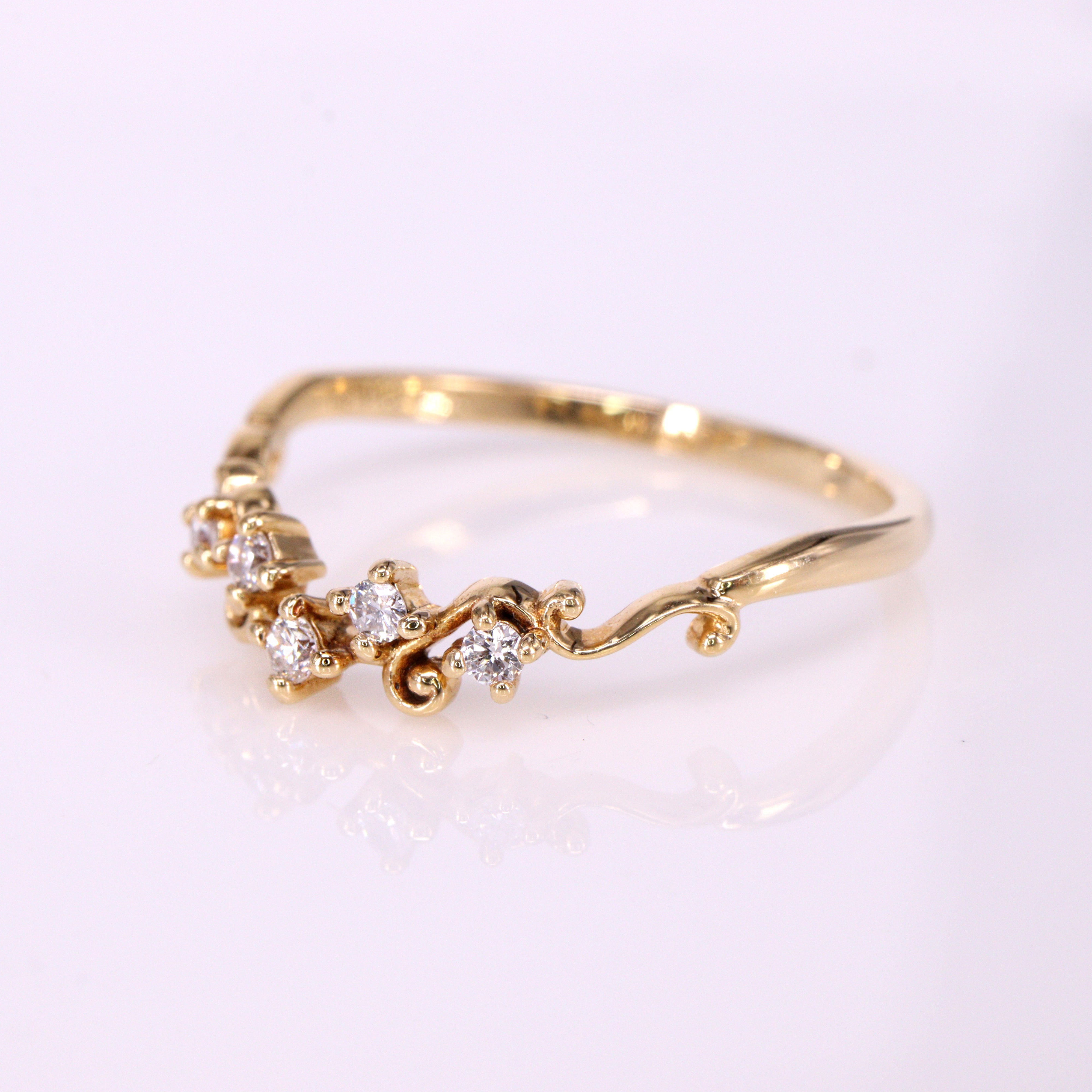 ダイヤモンド<BR>唐草リング