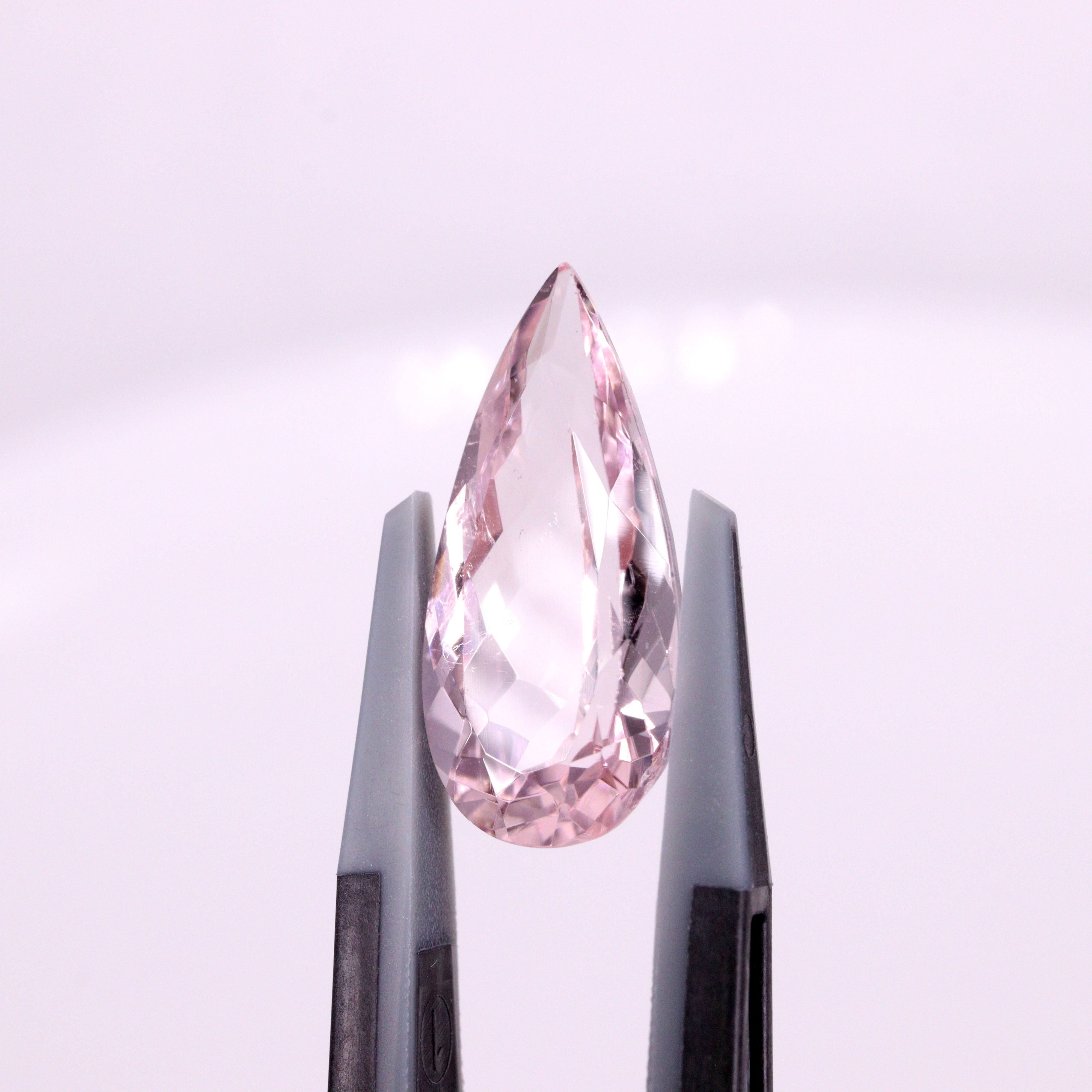 ピンクトルマリン<BR>4.55ct<BR>(鑑別書付き)