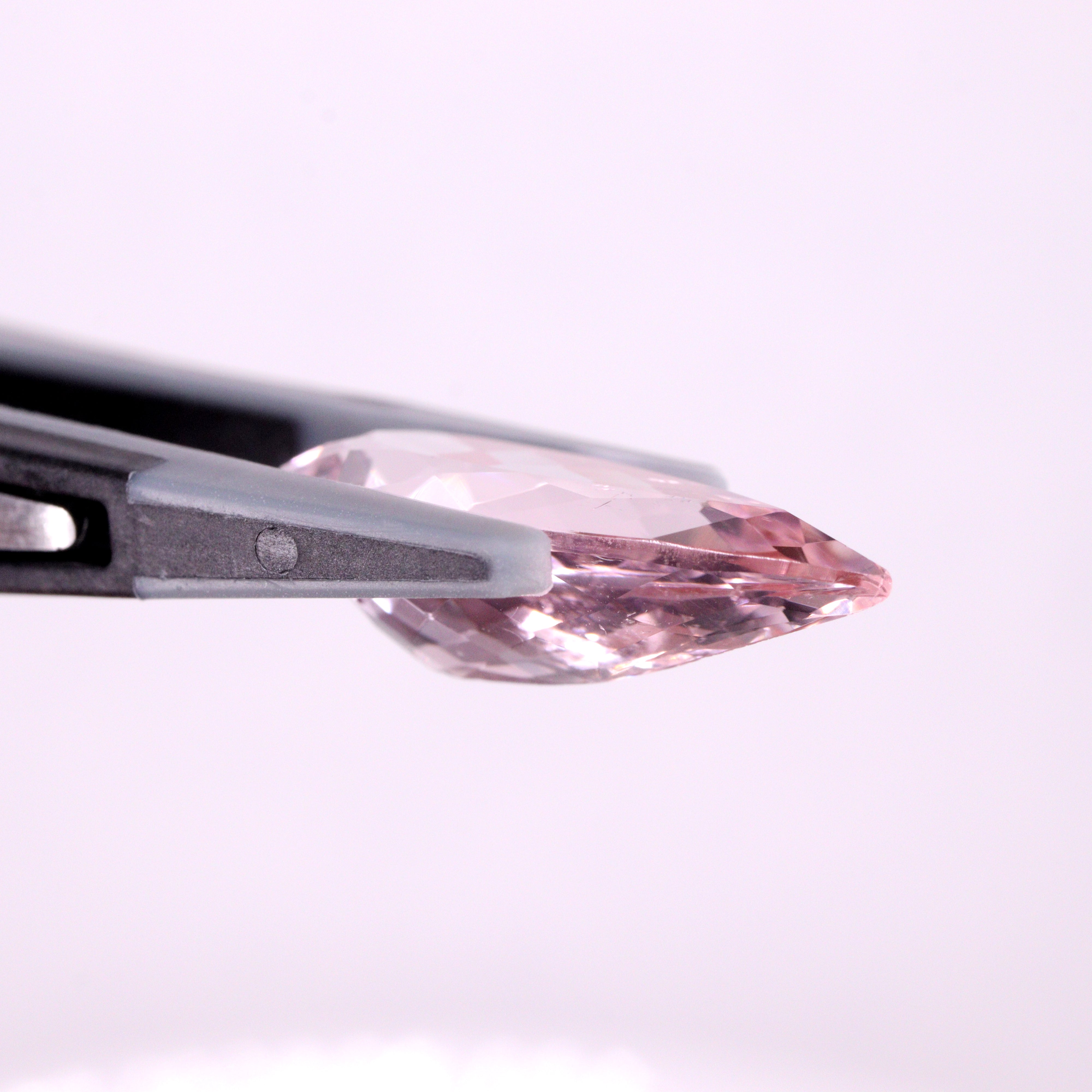 ピンクトルマリン<BR>4.55ct<BR>(鑑別書付き)