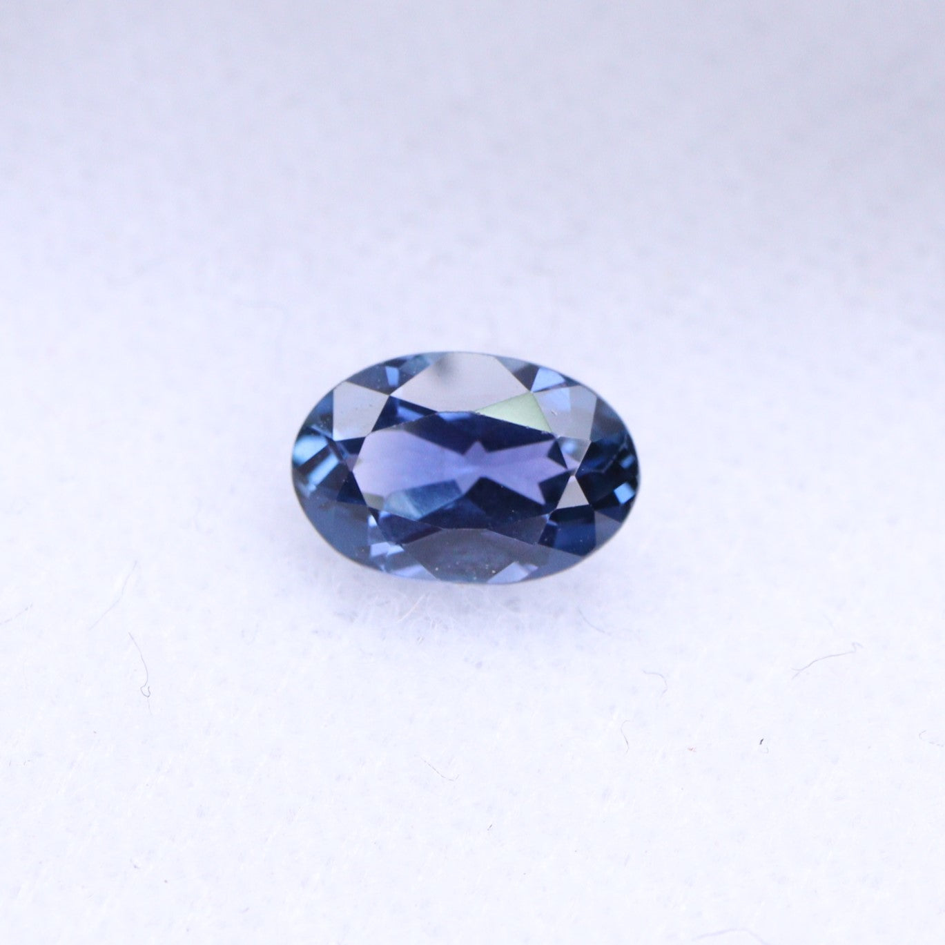 サファイア<BR>0.712ct<BR>ソーティング付き