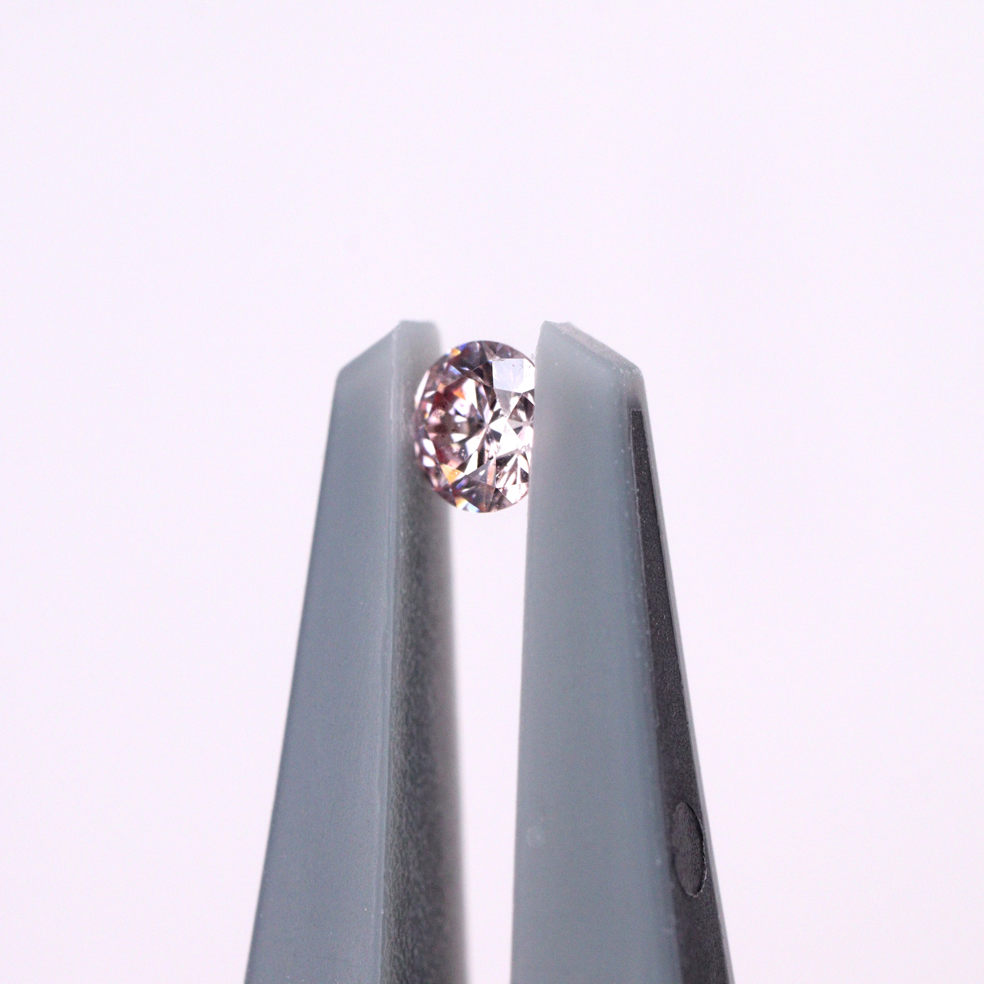 ピンクダイヤモンド<BR>Fancy light purple pink<BR>0.047ct