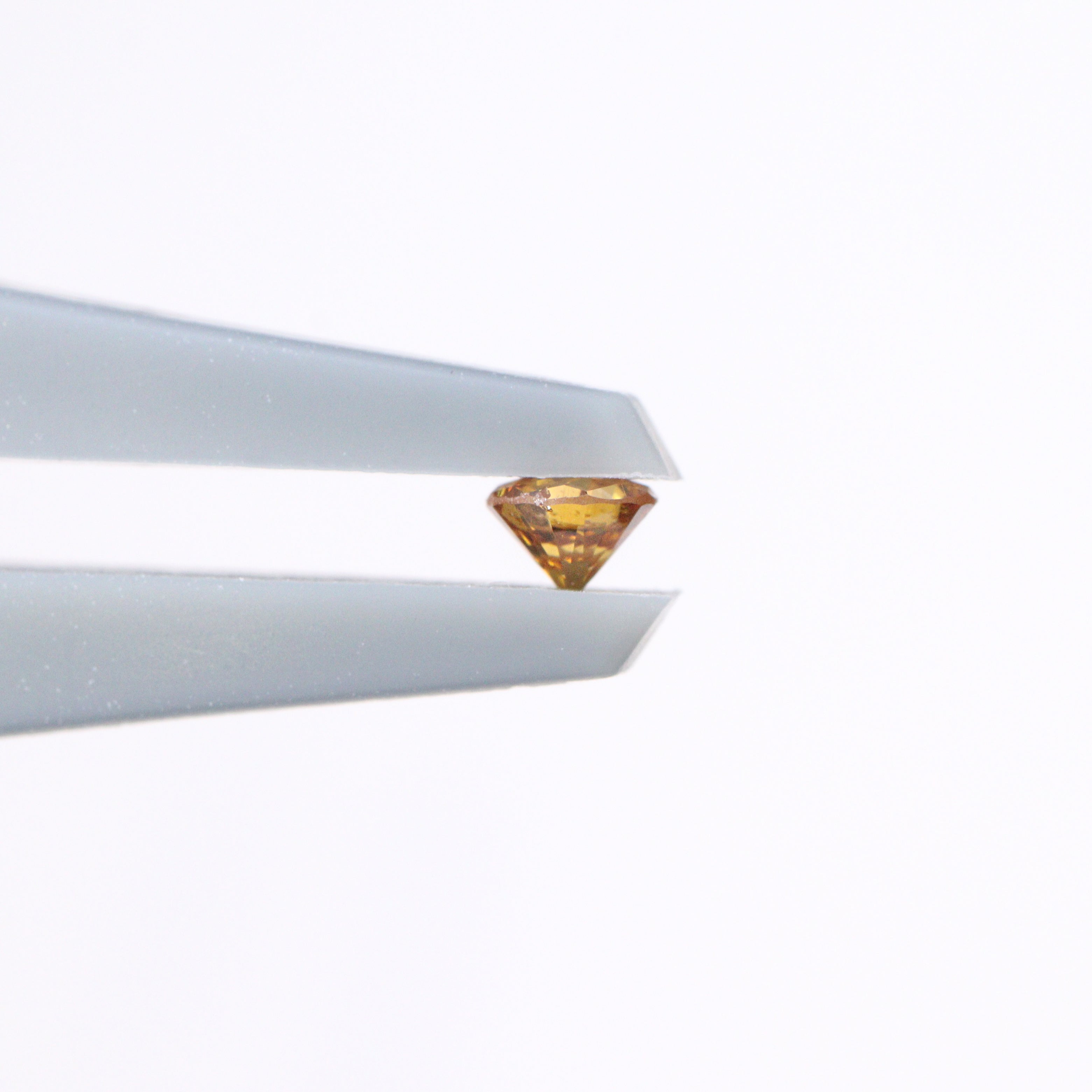 イエローダイヤモンド<BR>0.040ct