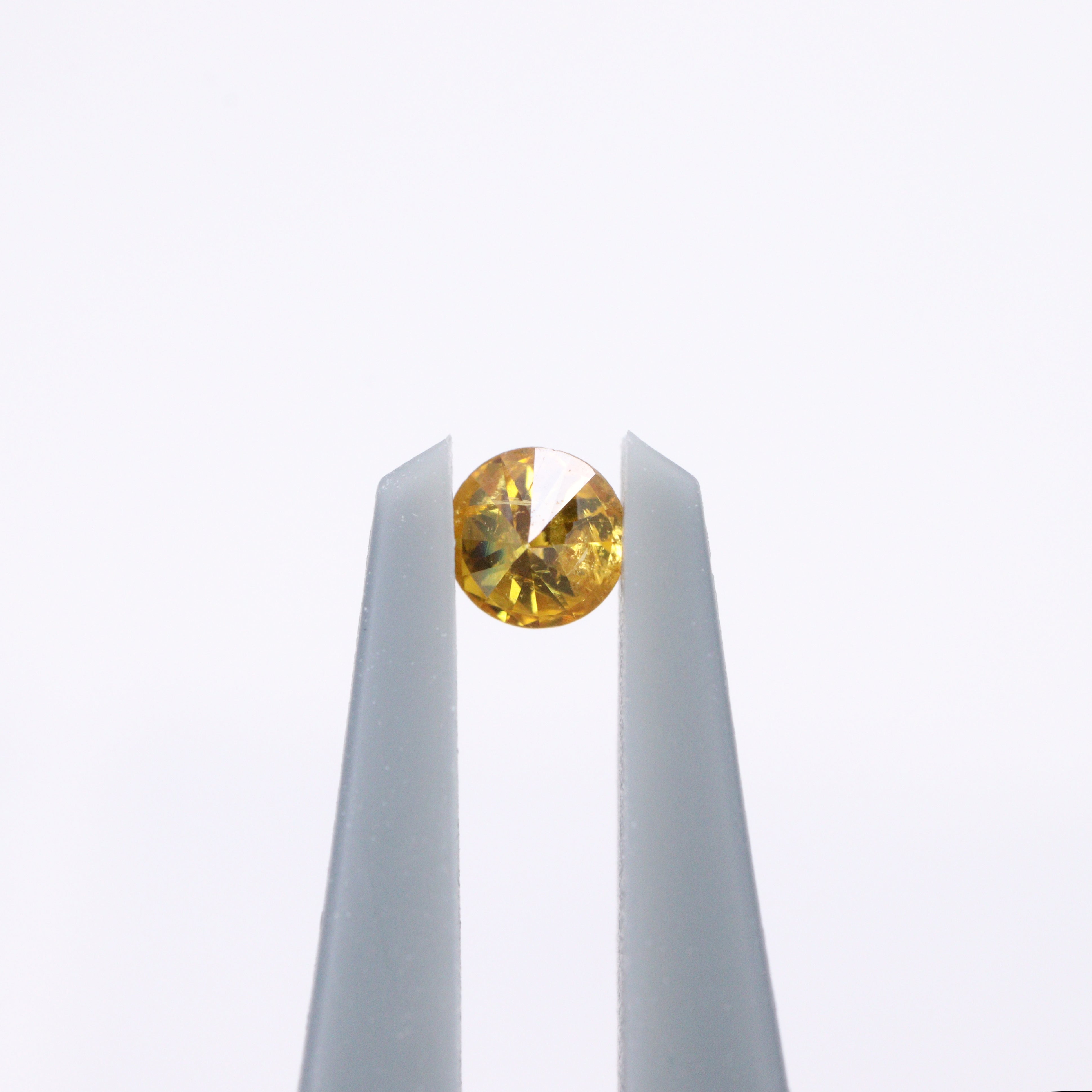 イエローダイヤモンド<BR>0.066ct