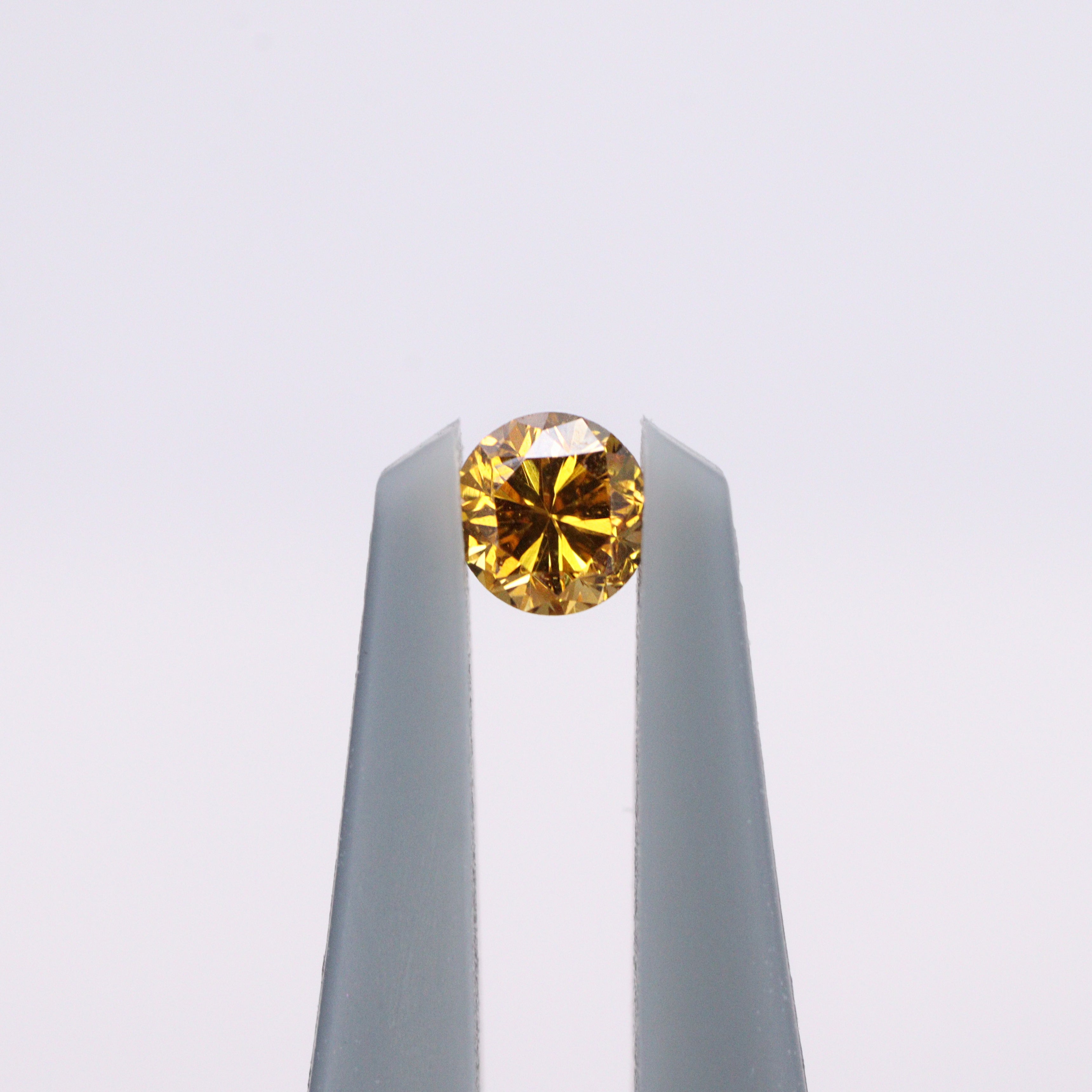 イエローダイヤモンド<BR>0.065ct