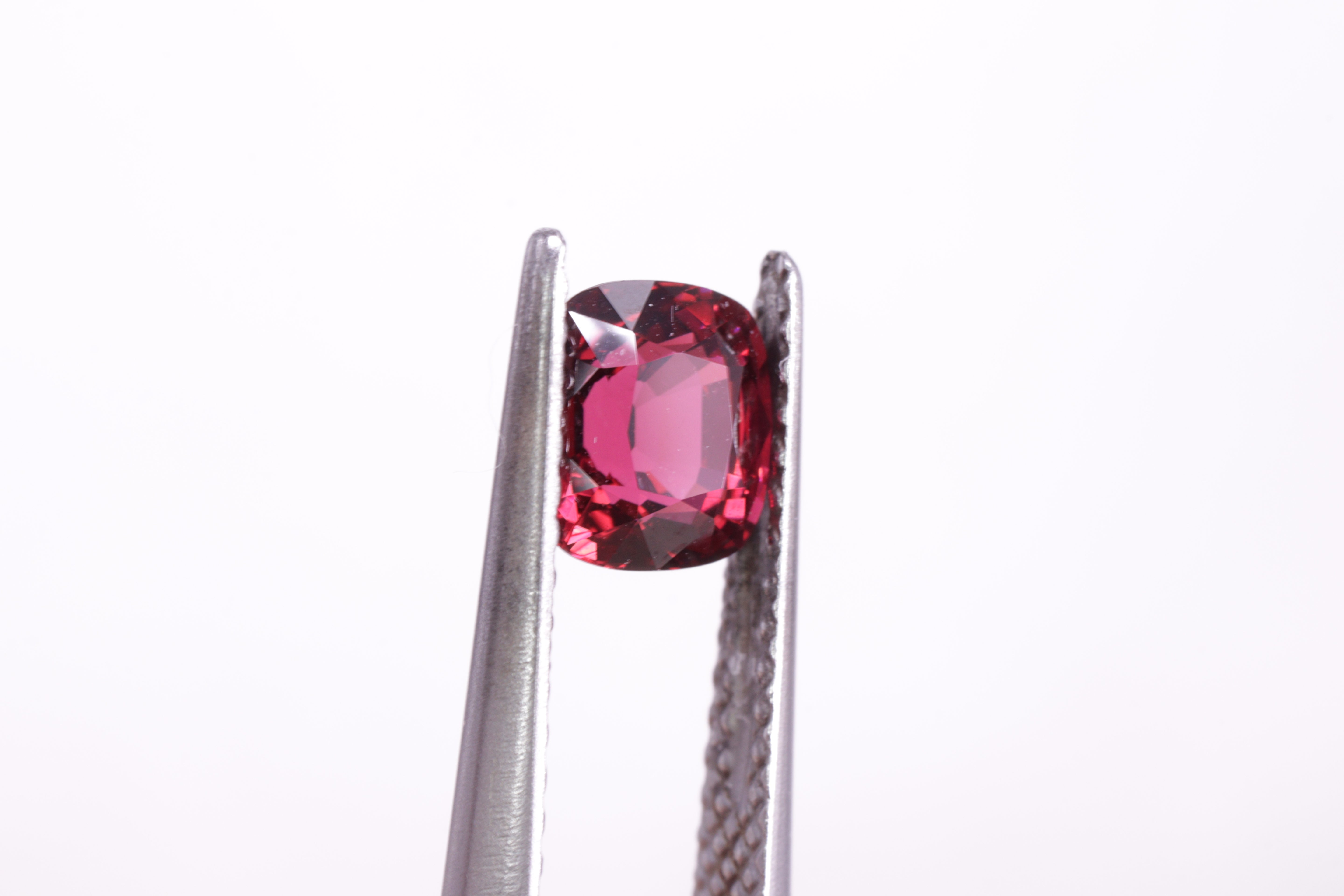 ジェダイスピネル 1.02ct