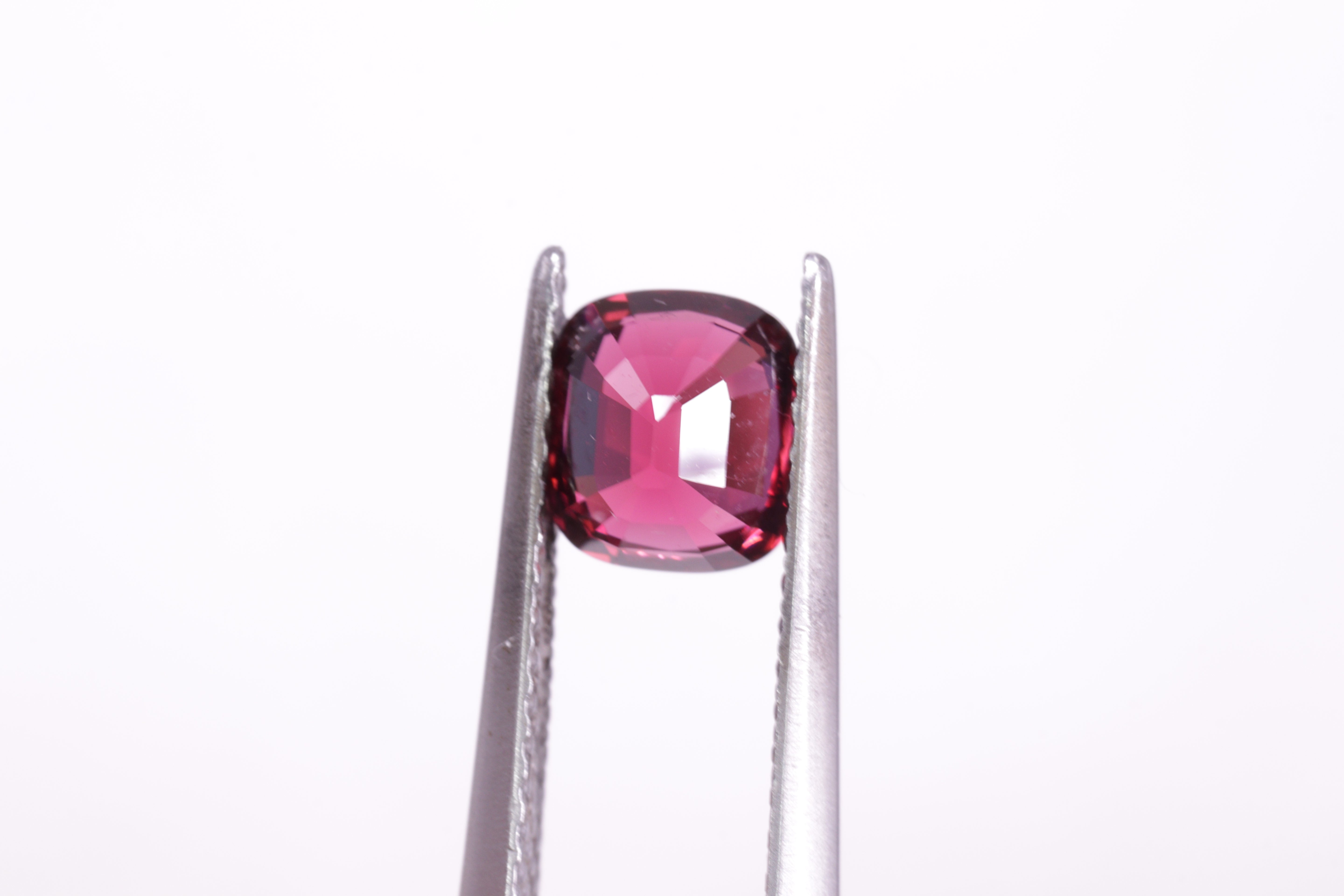 ジェダイスピネル 1.02ct