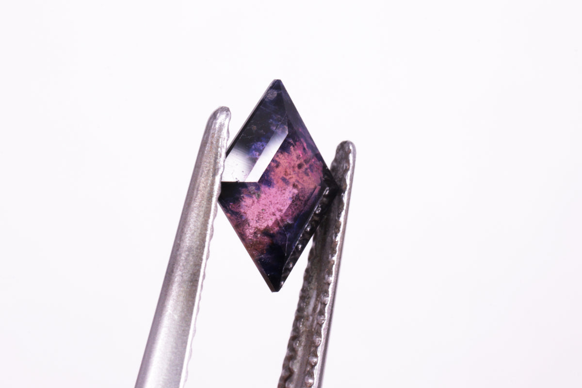 ☆希少なひし形☆ウィンザーサファイア 1.08ct