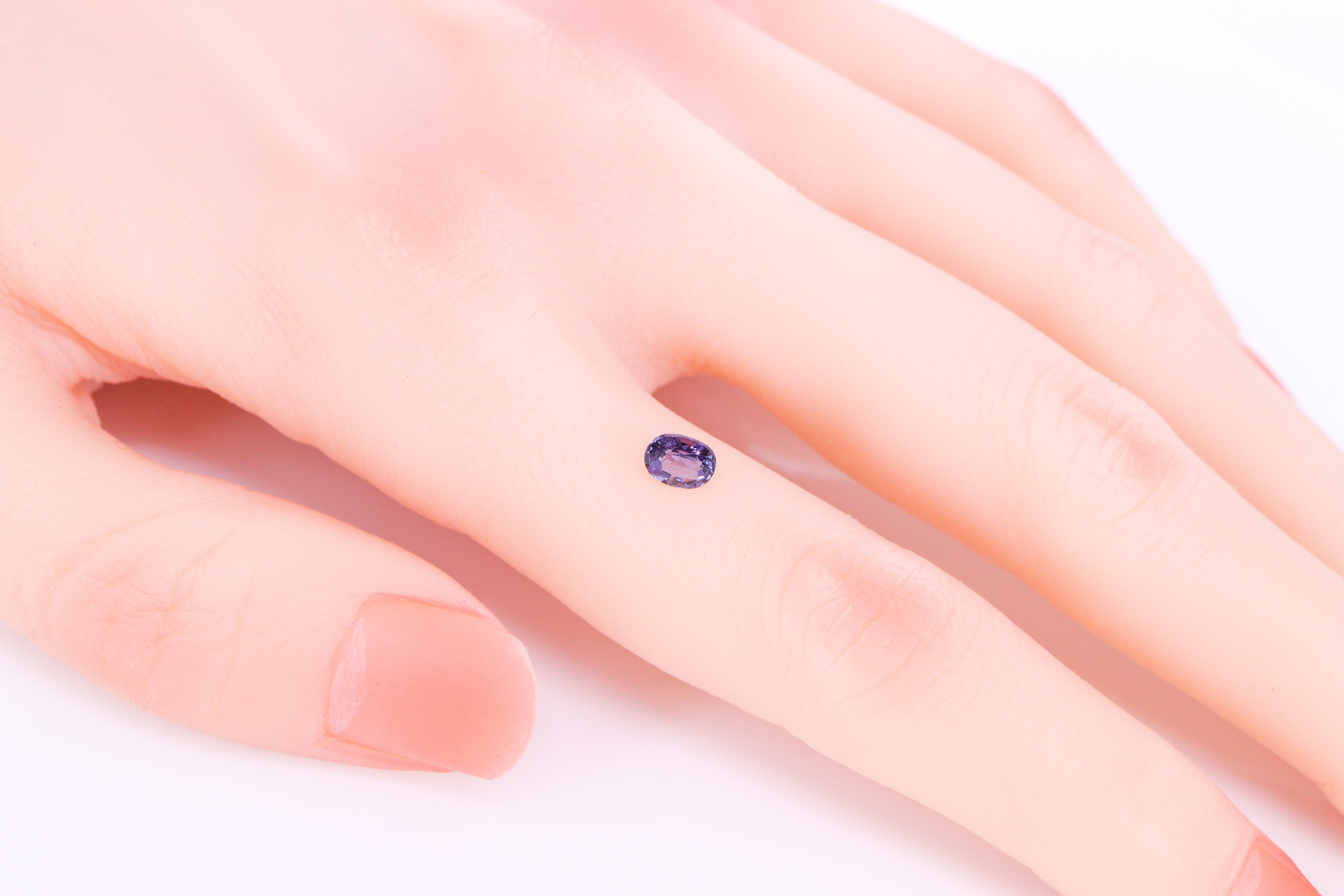 ☆ベキリーブルー☆カラーチェンジガーネット 0.63ct