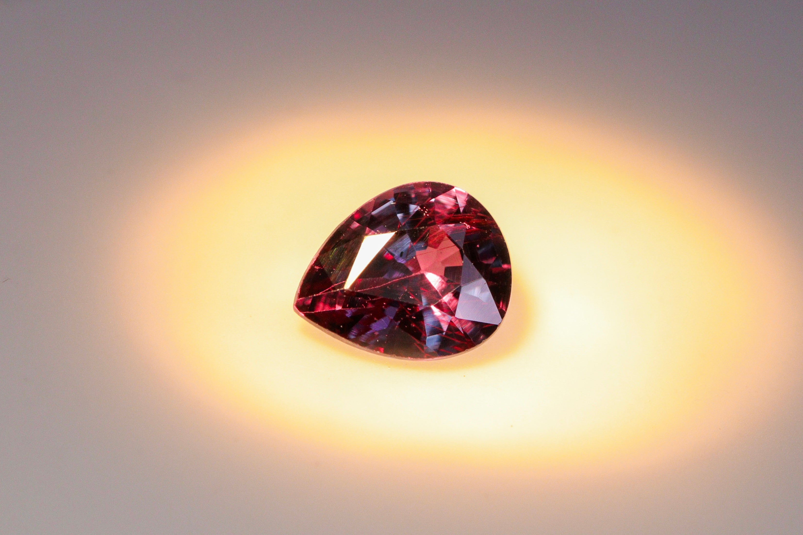 ☆ベキリーブルー☆カラーチェンジガーネット 0.41ct