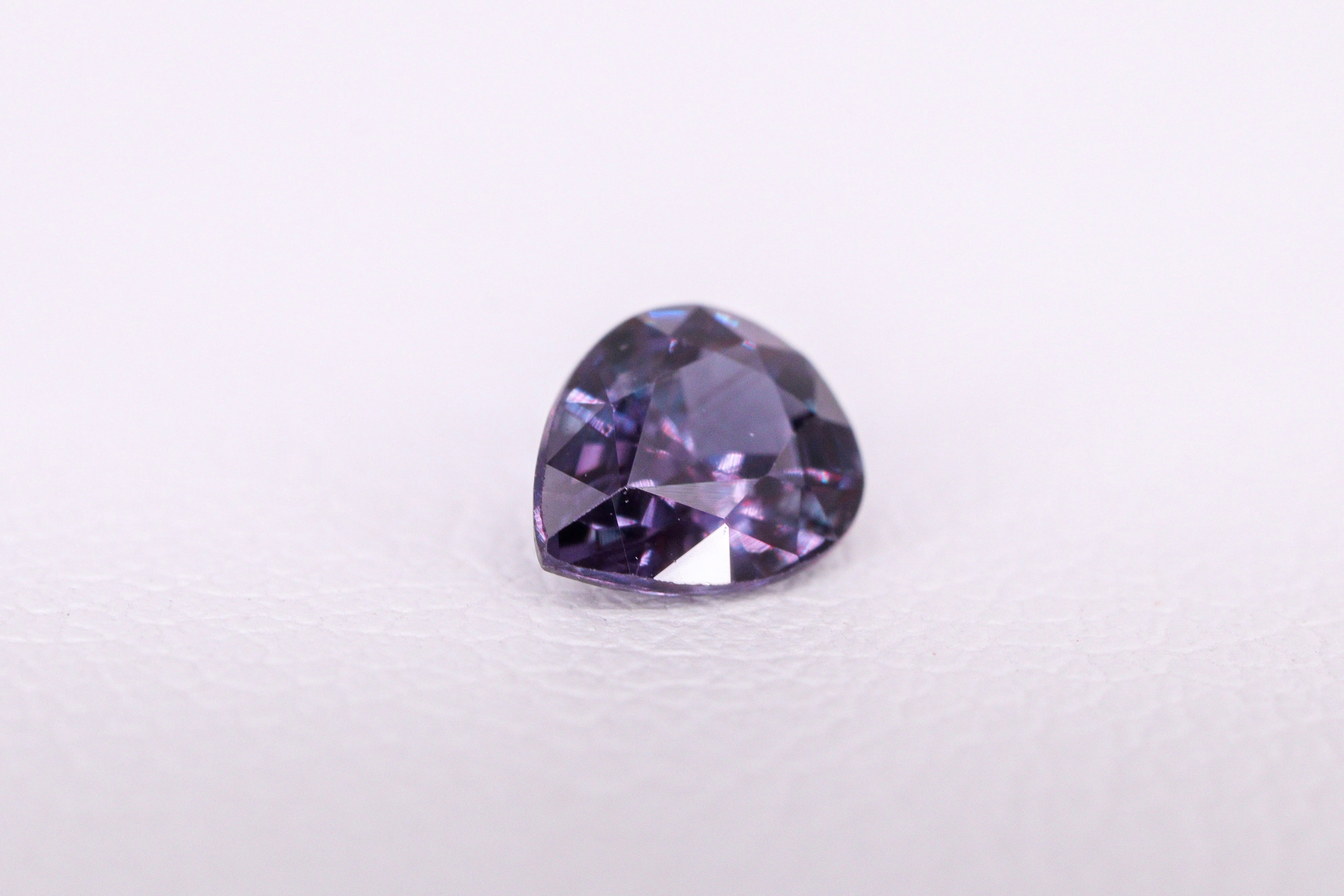 ☆ベキリーブルー☆カラーチェンジガーネット 0.41ct