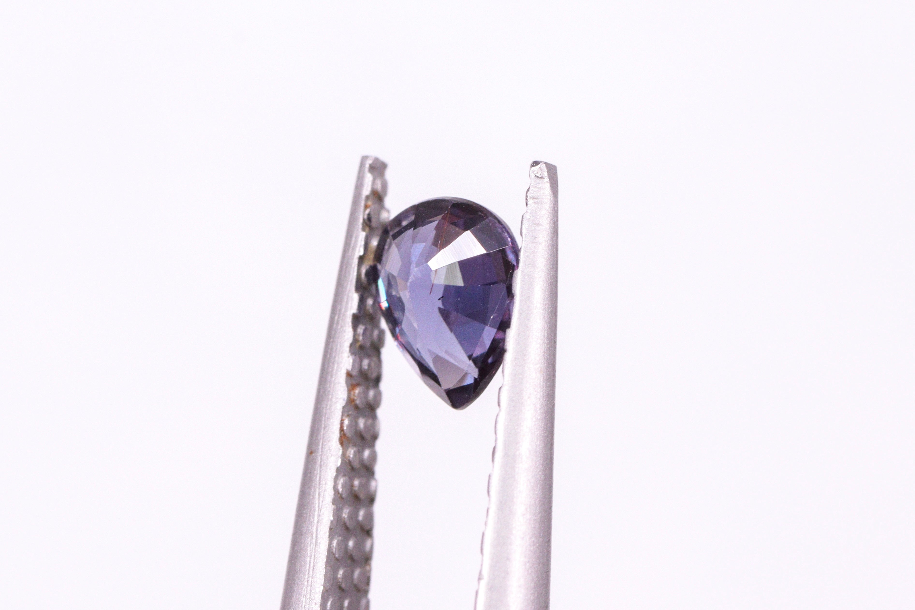 ☆ベキリーブルー☆カラーチェンジガーネット 0.41ct